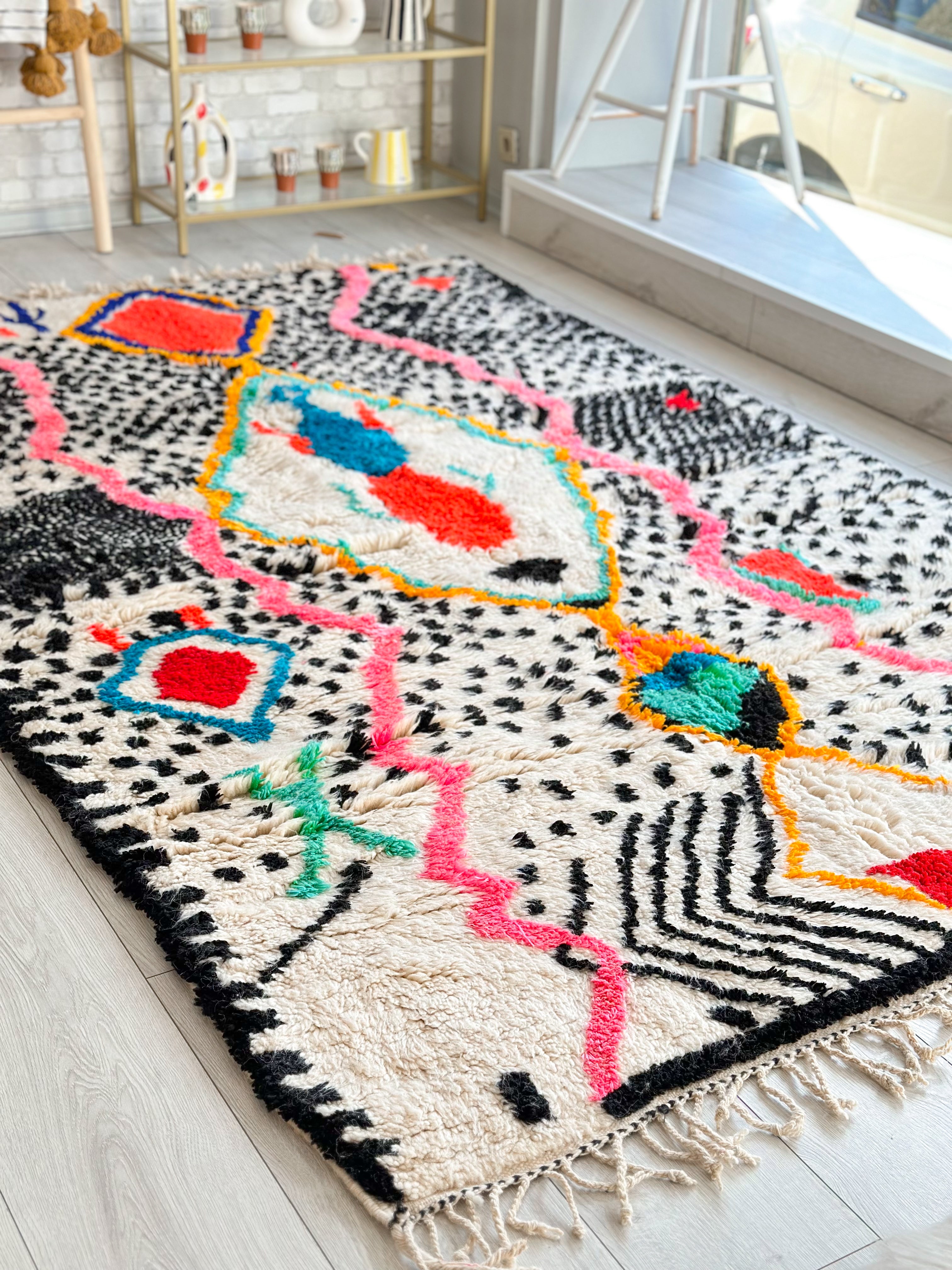 Colorful Berber rug 160 x 270 cm - n°696