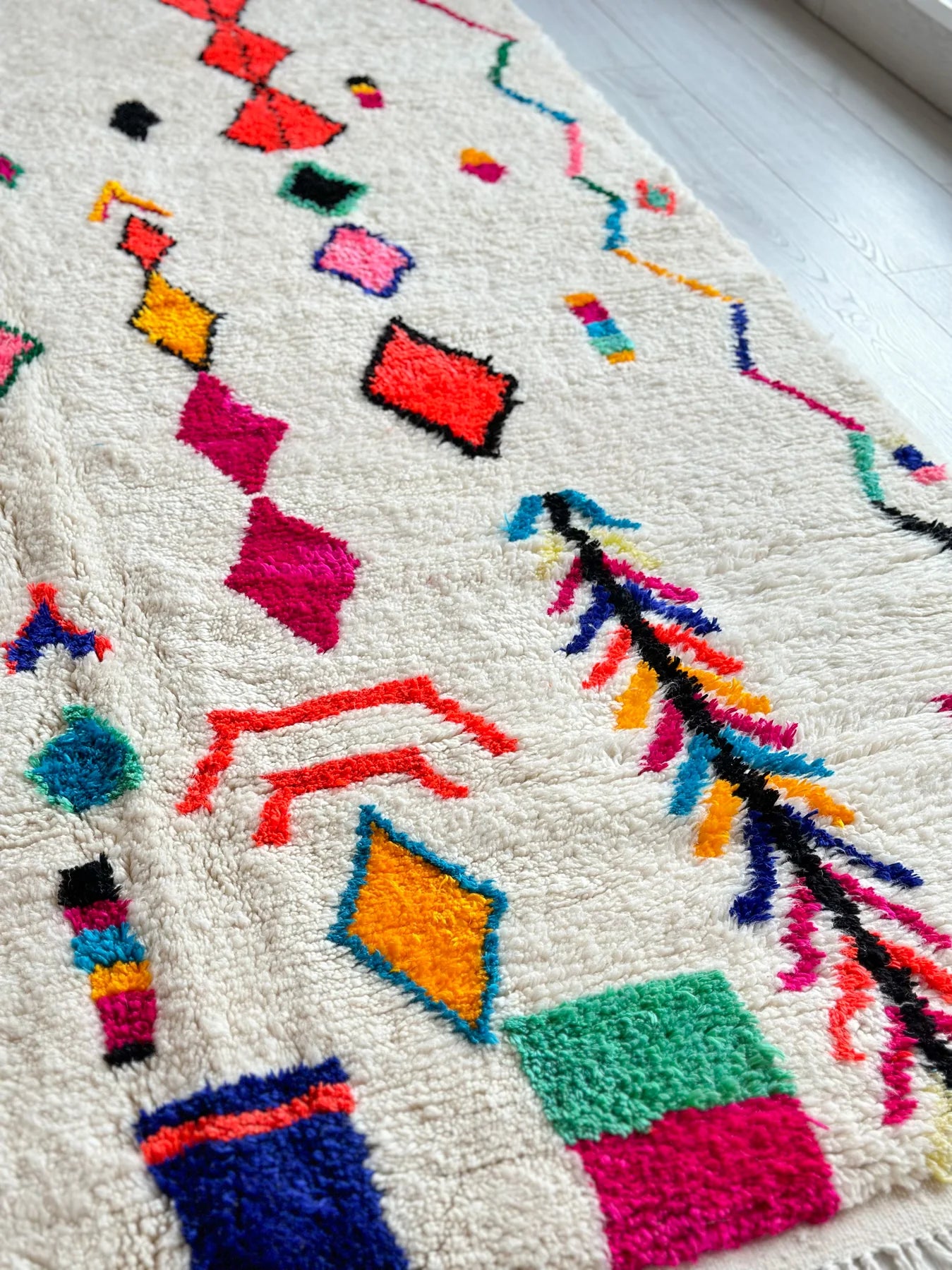 Colorful Berber carpet - n°593