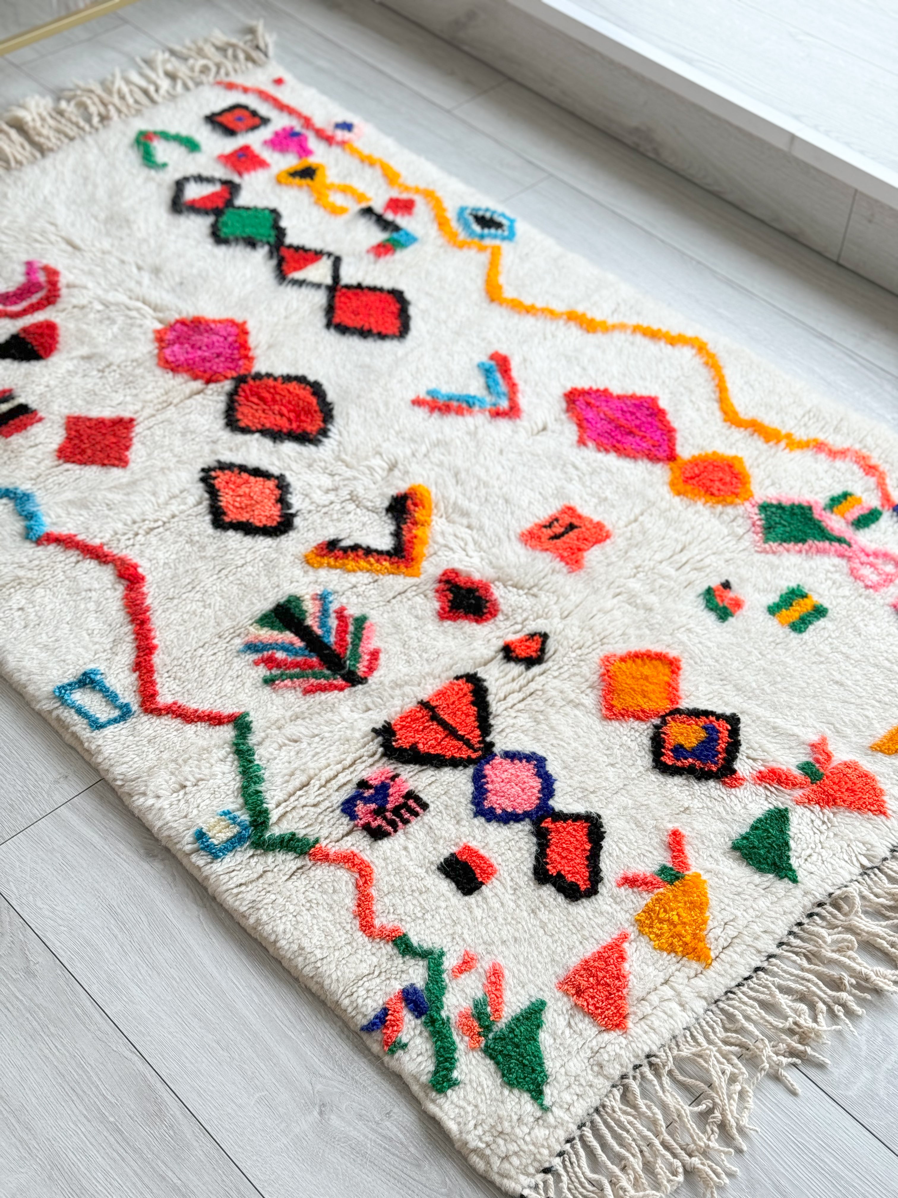 Colorful Berber rug 101 x 170 cm - n°934