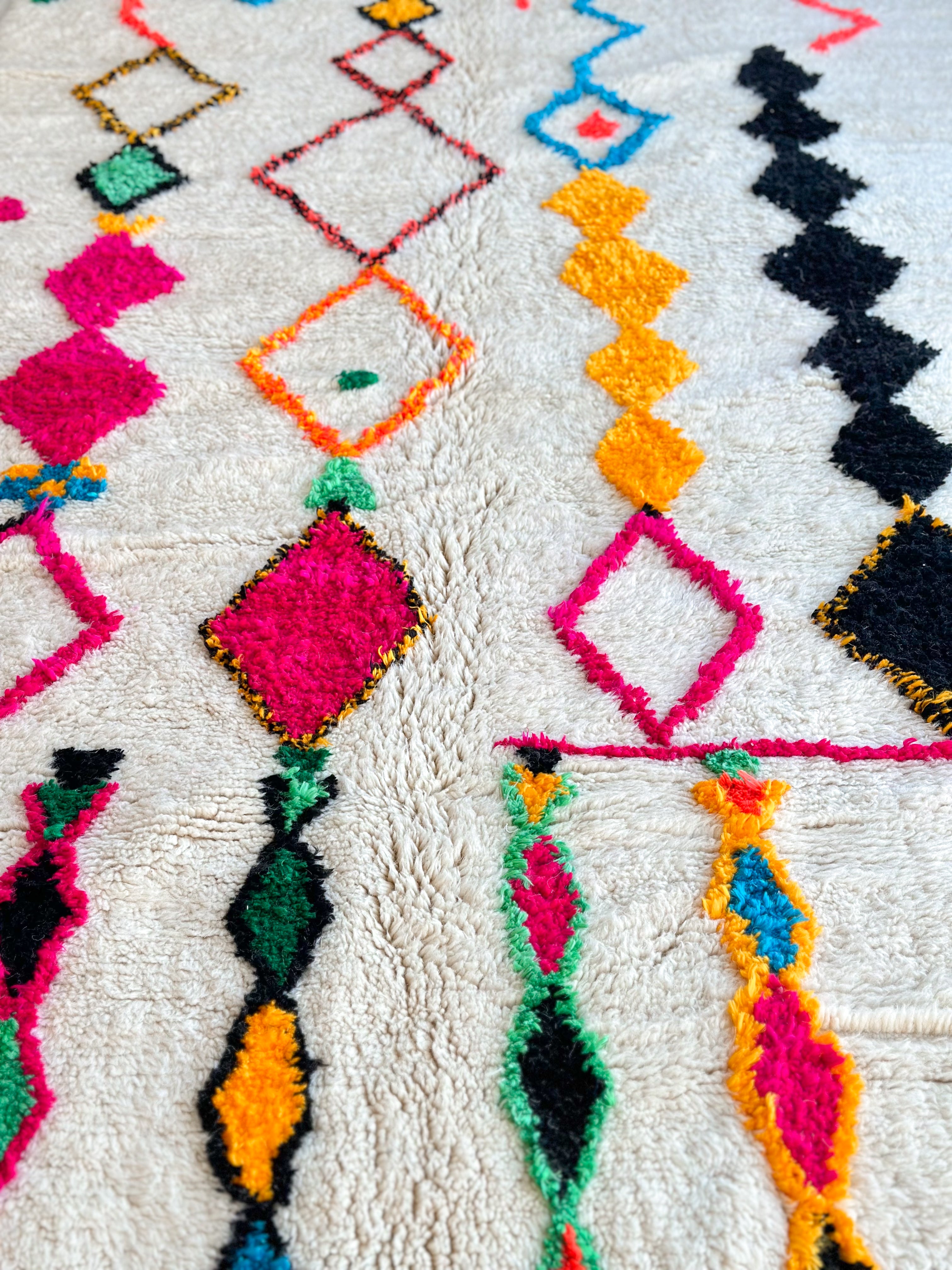 Colorful Berber rug 150 x 272 cm - n°699