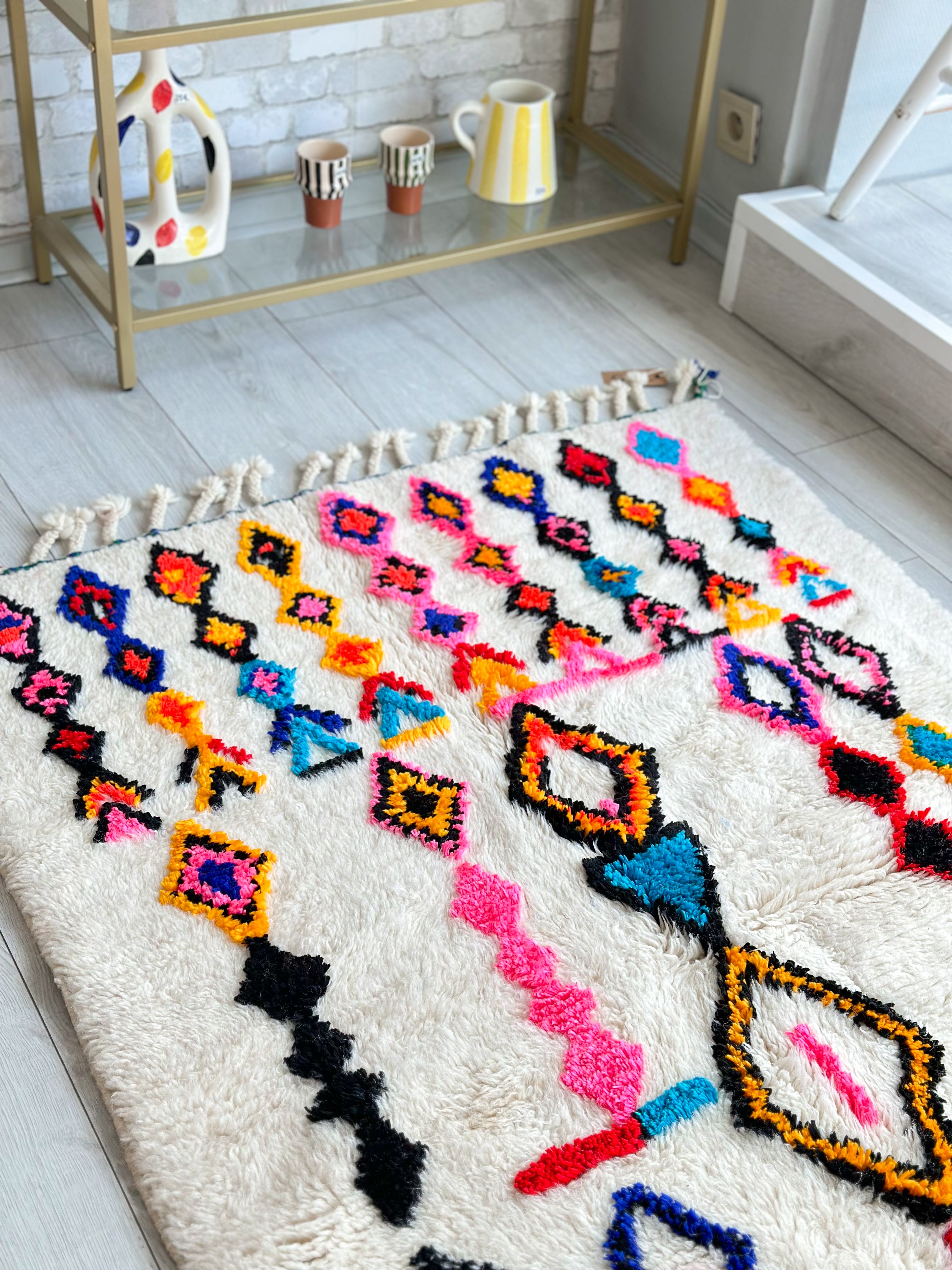 Colorful Berber rug 100 x 155 cm - n°715