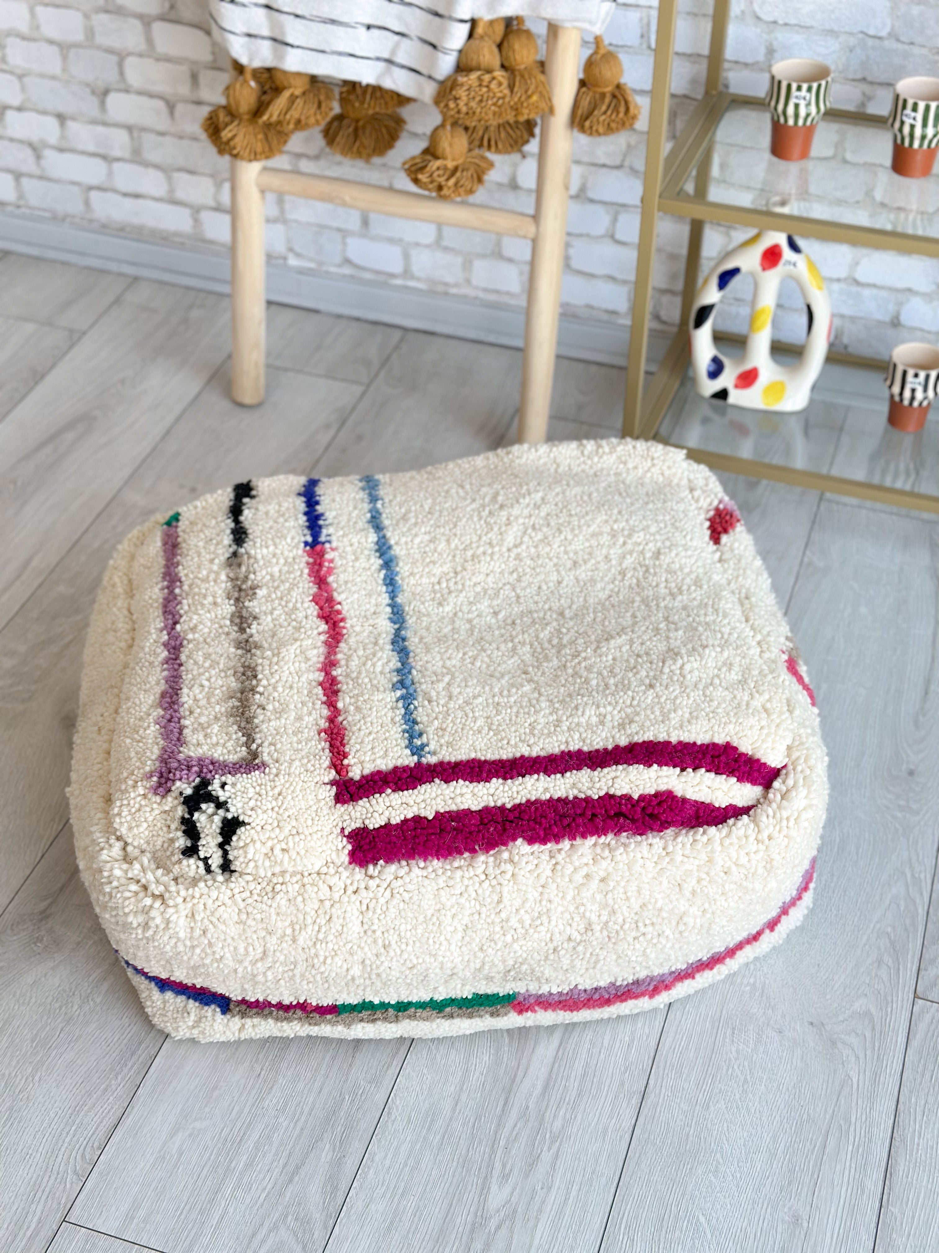 Moroccan pouf, Beni Ouarain pouf - 60 x 60 cm