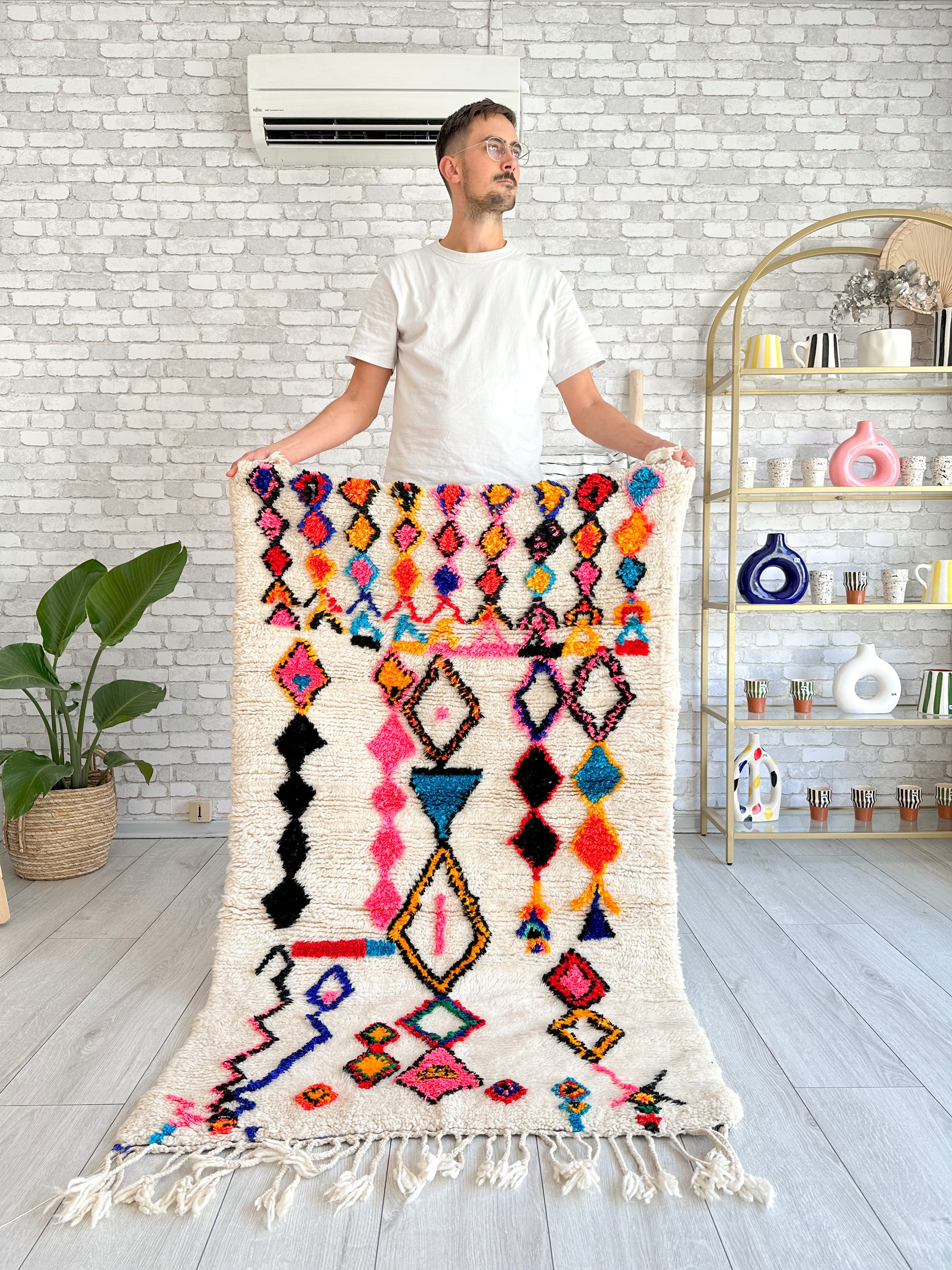 Colorful Berber rug 91 x 165 cm - n°642