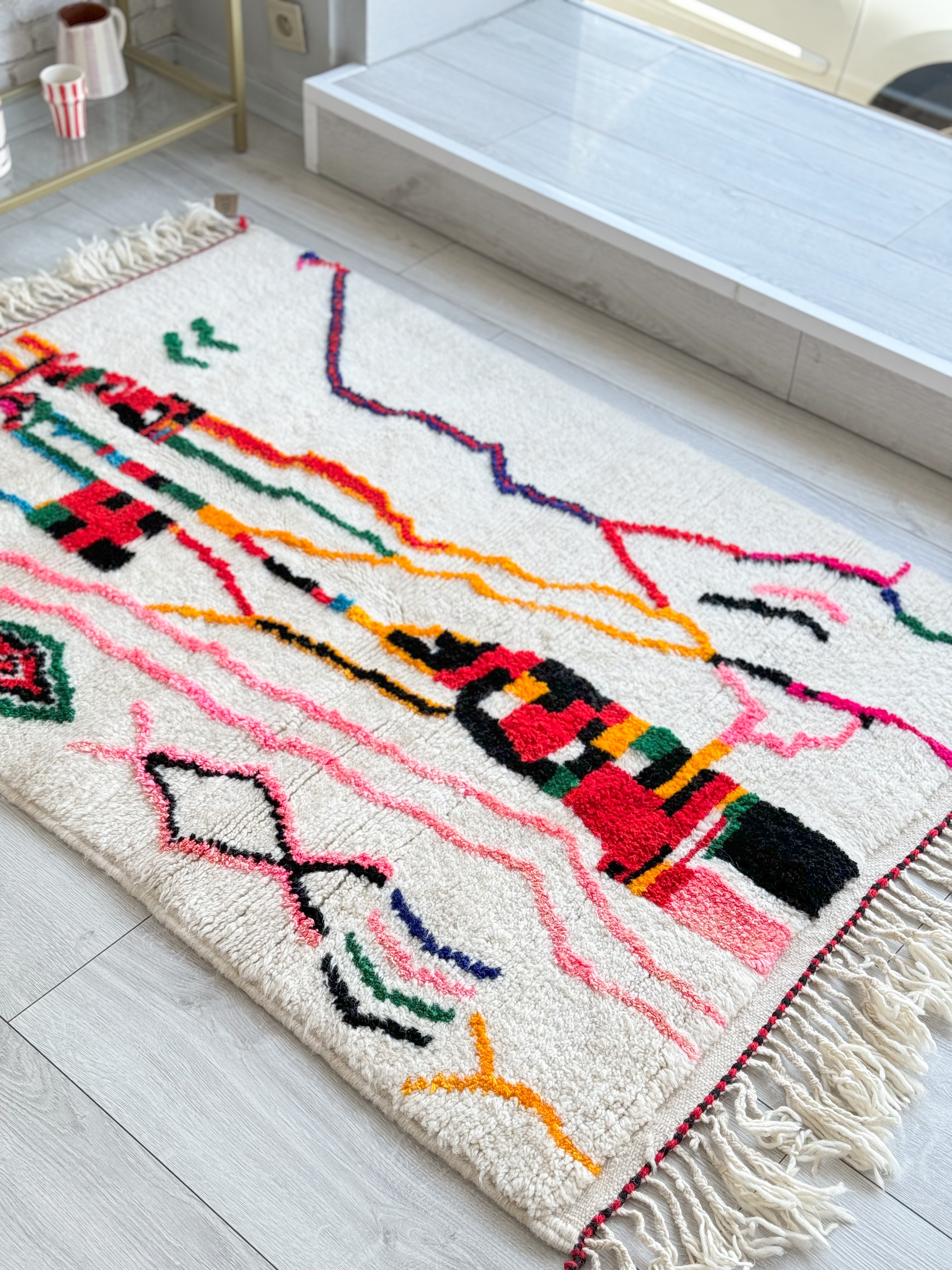 Colorful Berber rug 105 x 163 cm - n°1008