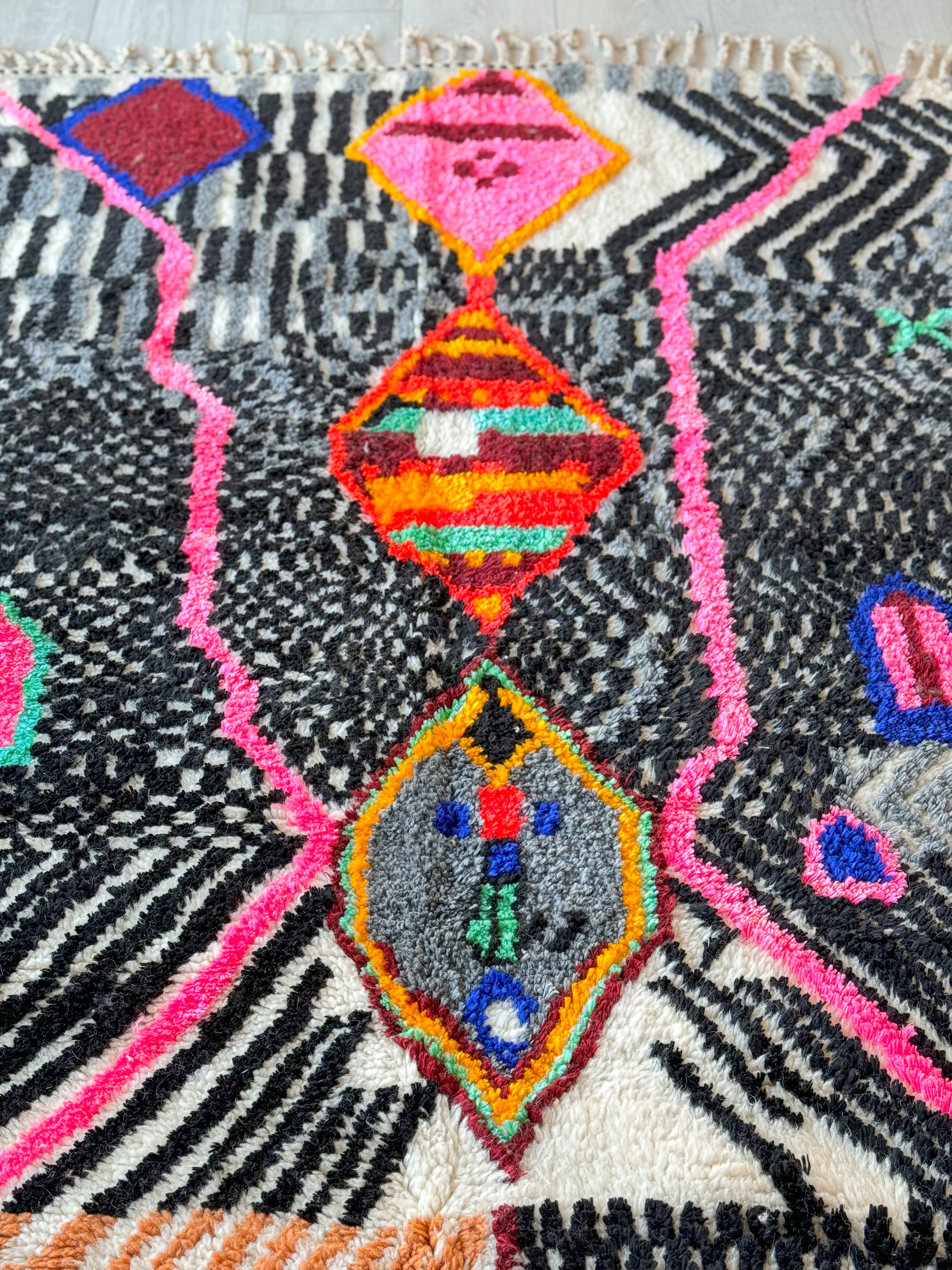 Colorful Berber rug 141 x 270 cm - n°903