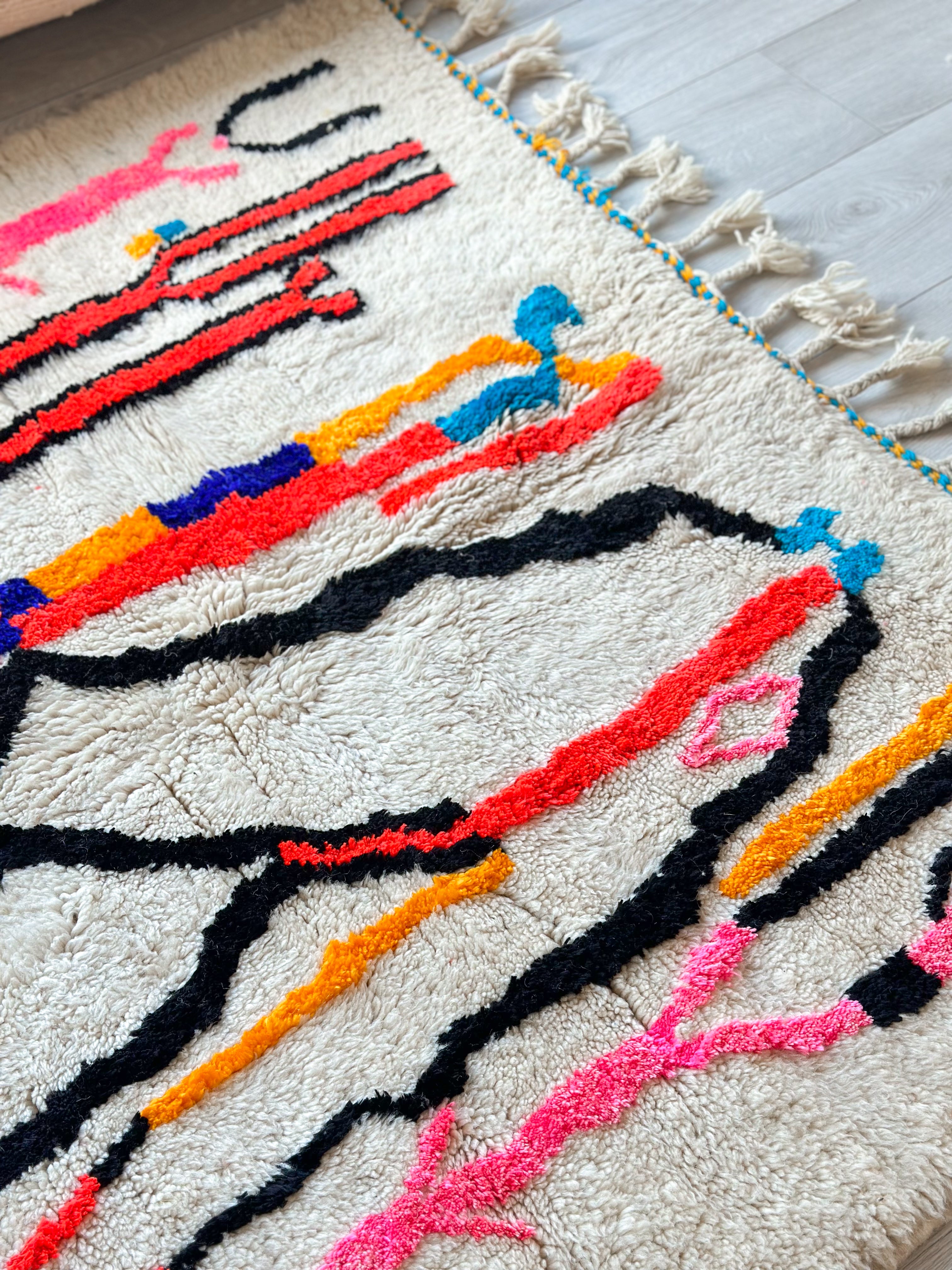 Colorful Berber rug 145 x 260 cm - n°736