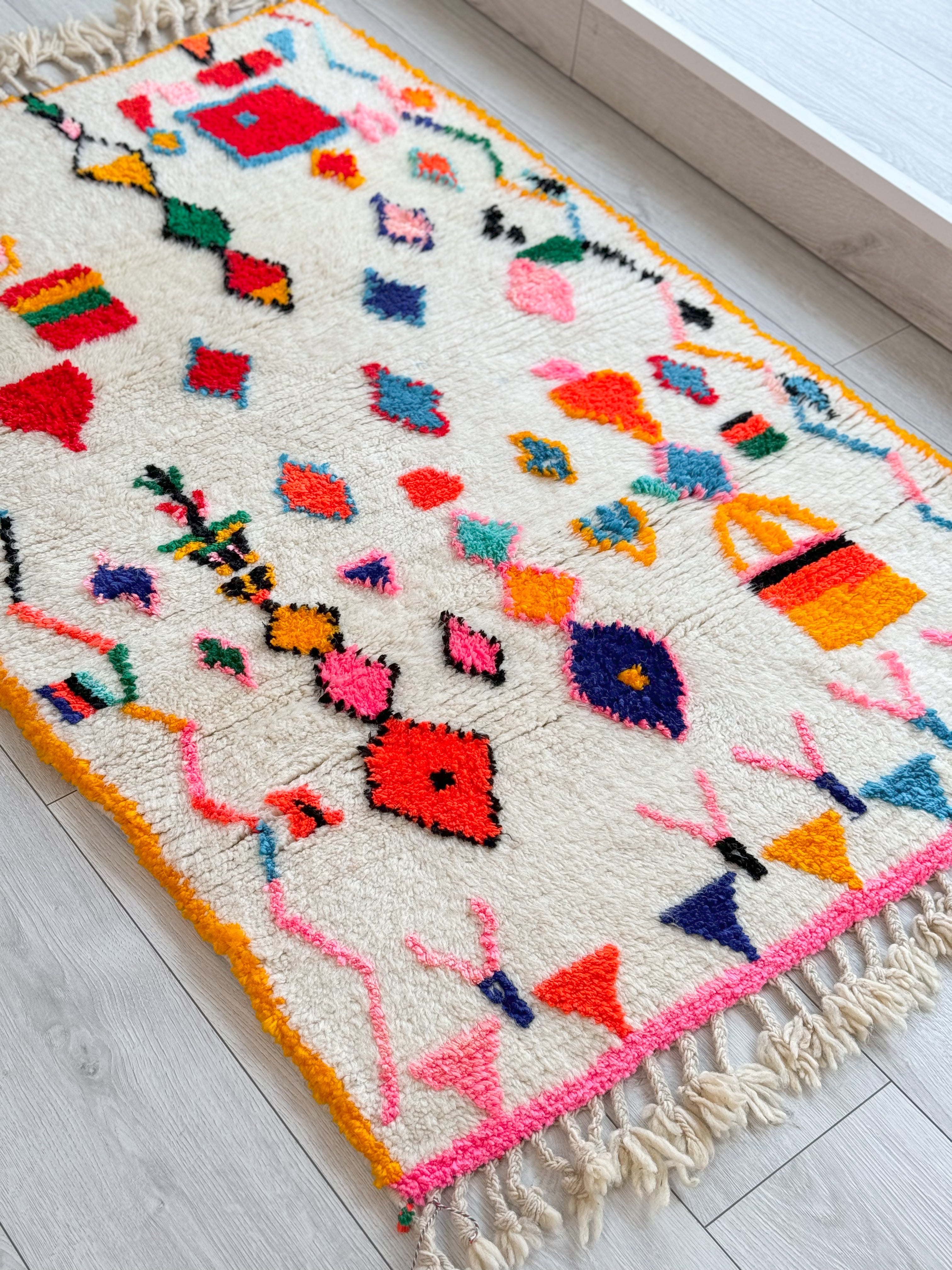 Colorful Berber Rug 100 x 162 cm / 3.3 x 5.3 ft - n°1067