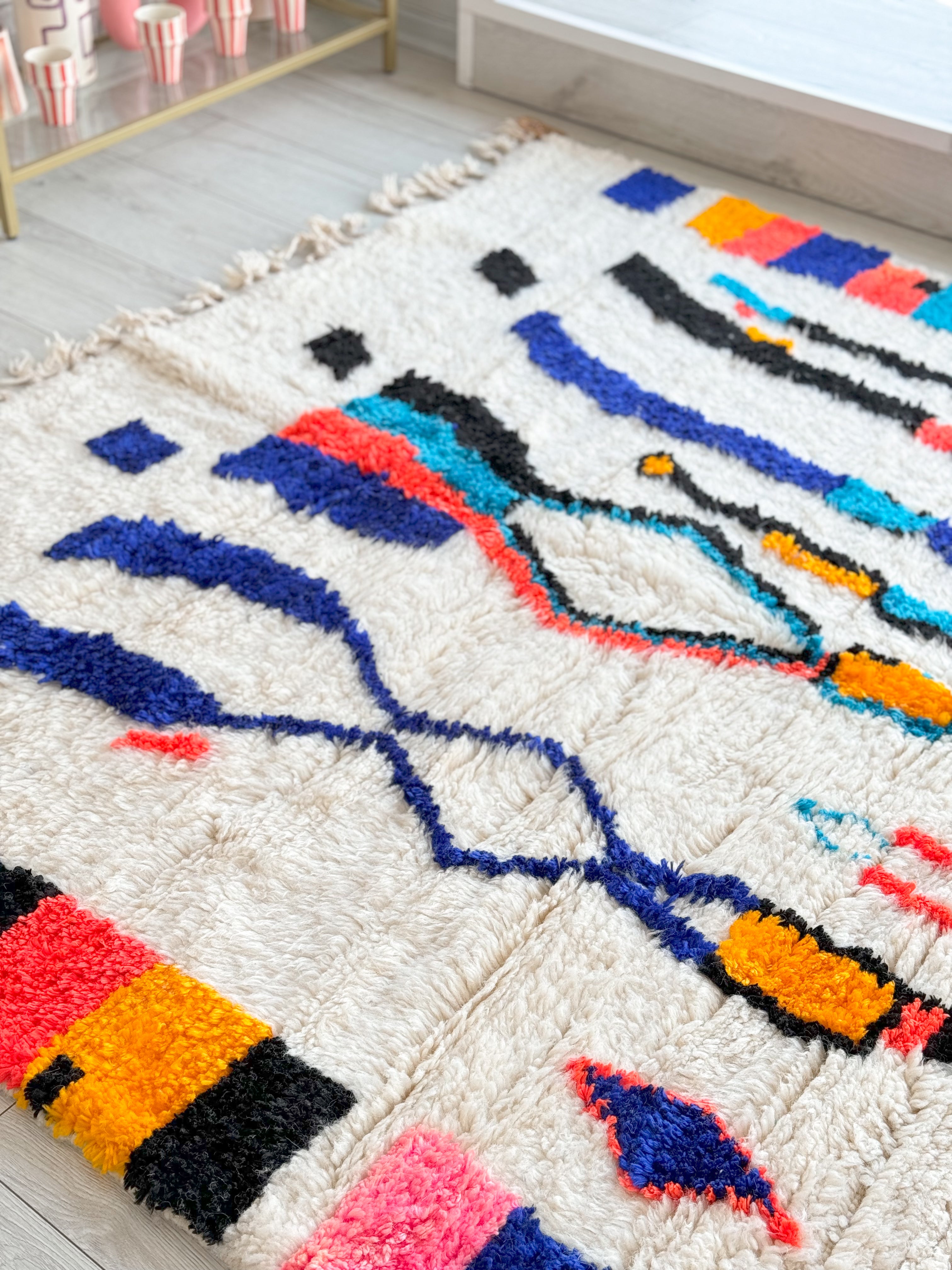 Colorful Berber rug 165 x 245 cm - n°899