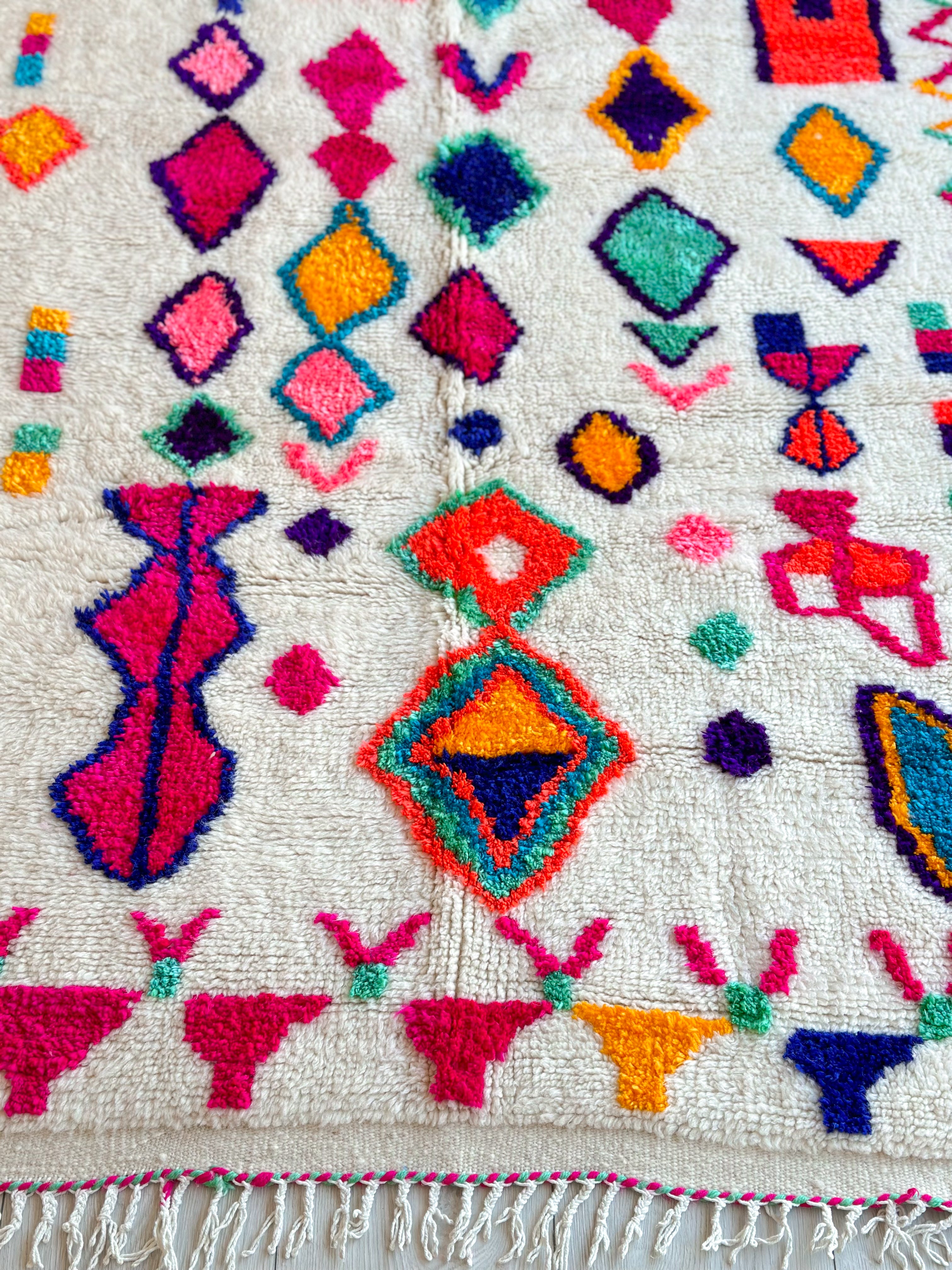 Colorful Berber rug 150 x 260 cm - n°690