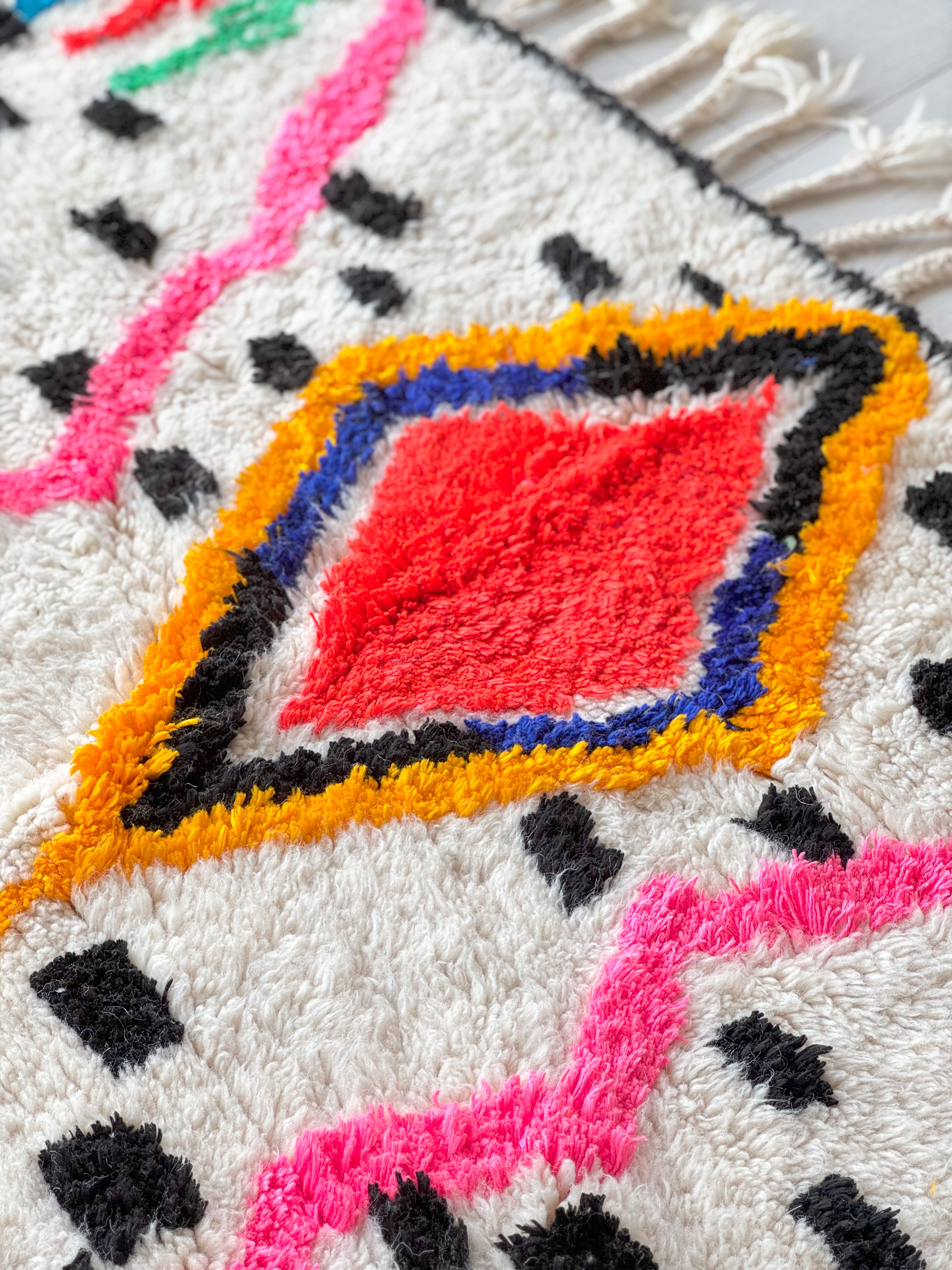 Colorful Berber rug 153 x 285 cm - n°906