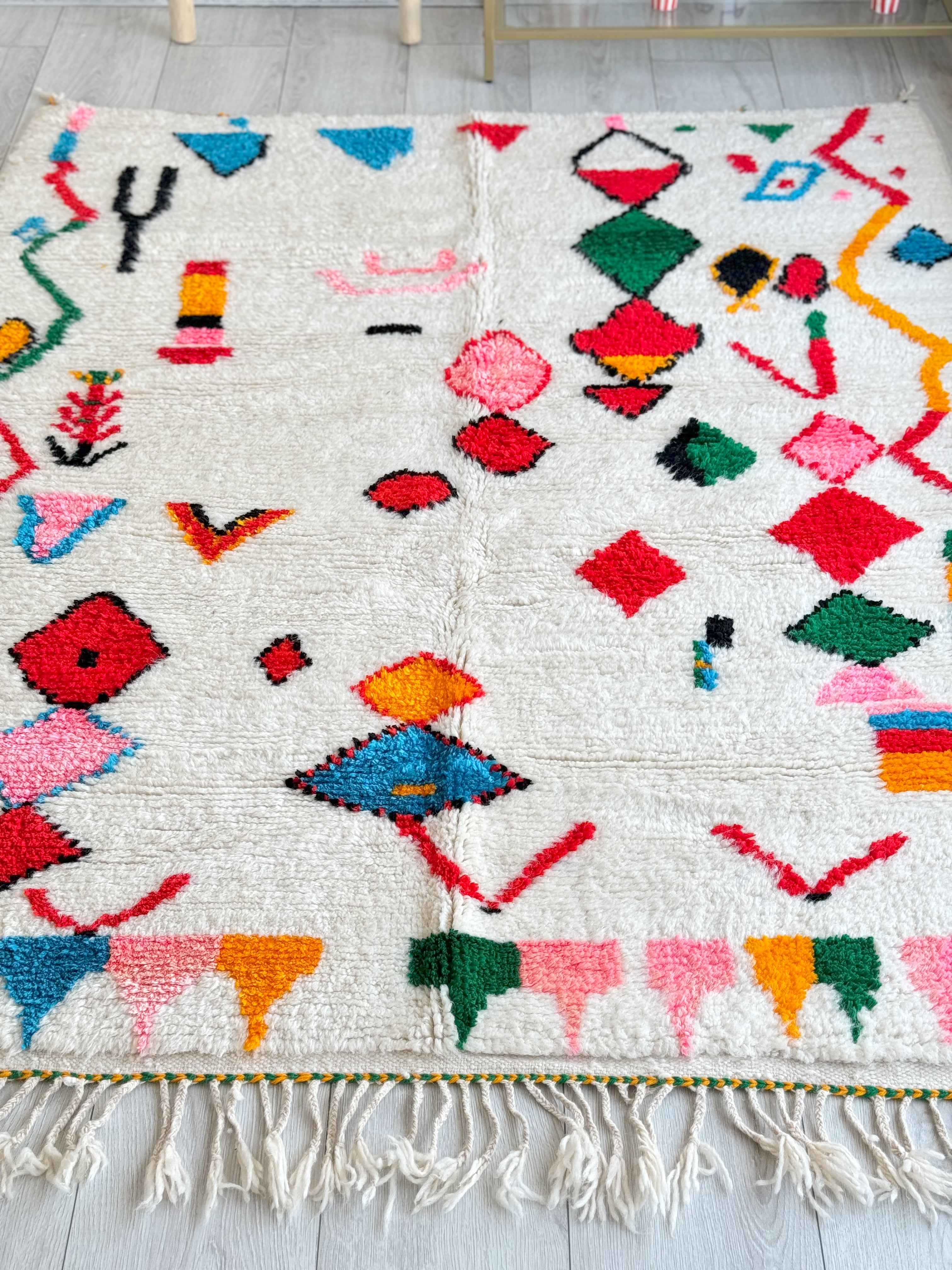 Colorful Berber rug 150 x 190 cm - n°986