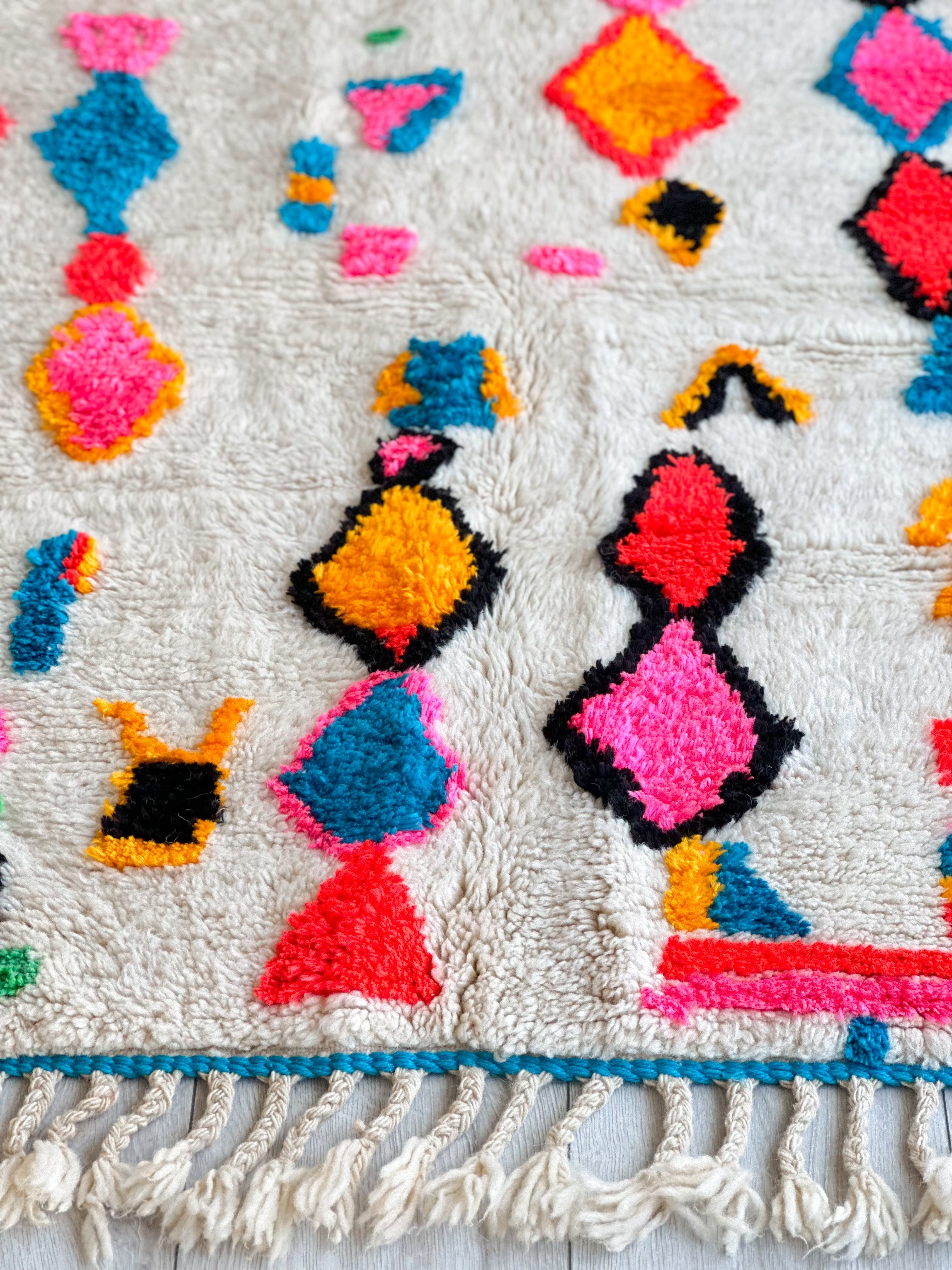 Colorful Berber rug 102 x 160 cm - n°720