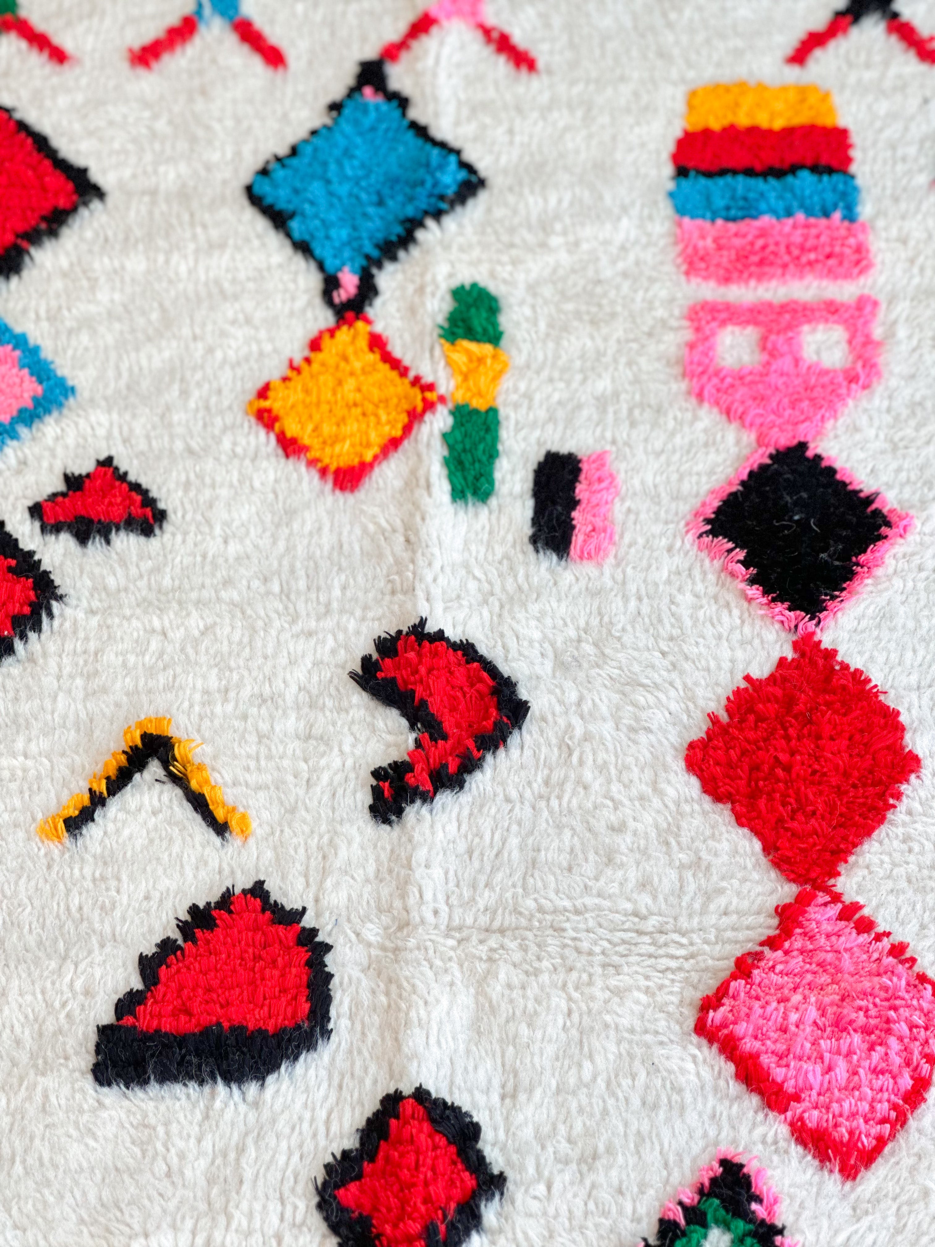 Colorful Berber rug 102 x 173 cm - n°614