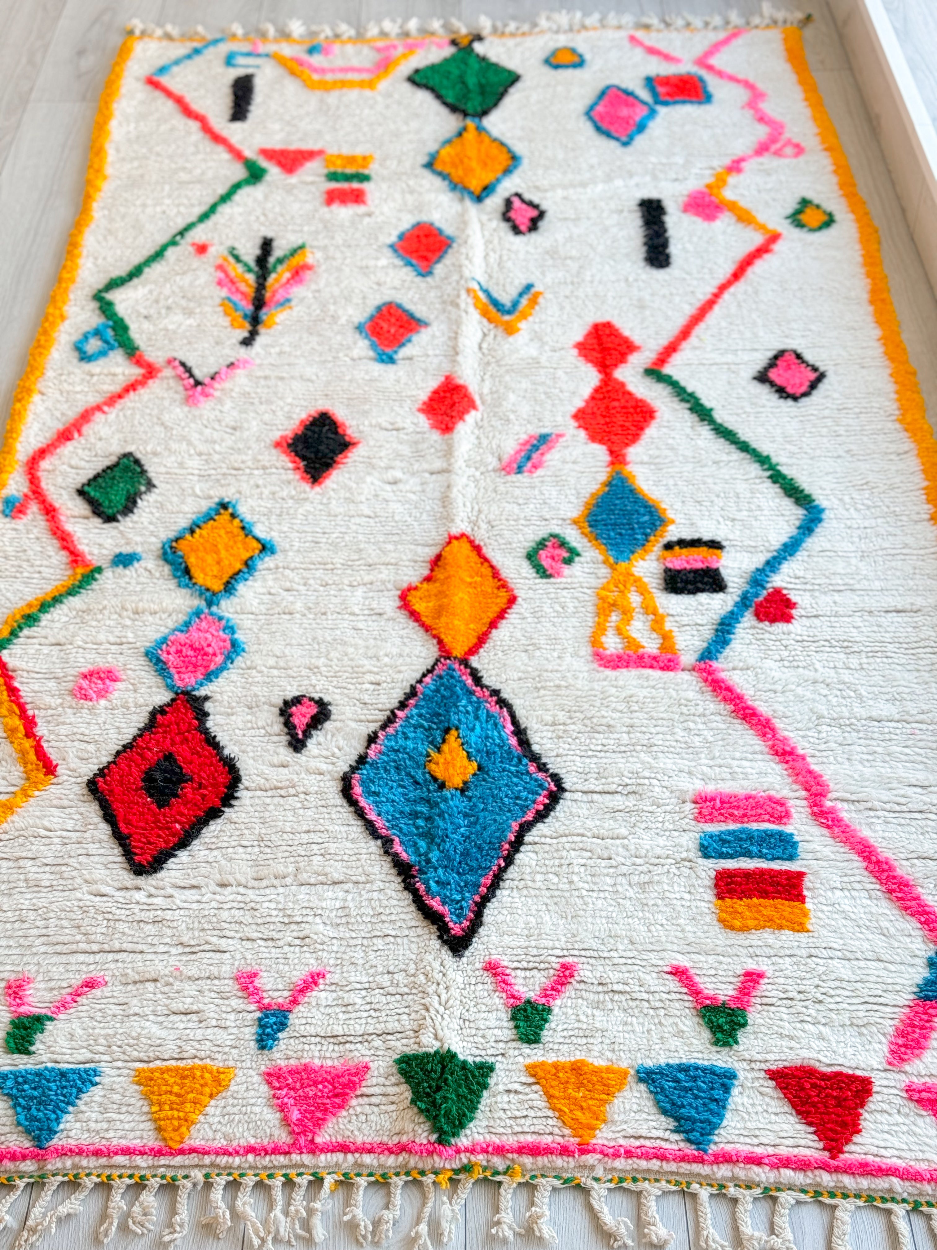 Colorful Berber rug 140 x 265 cm - n°857