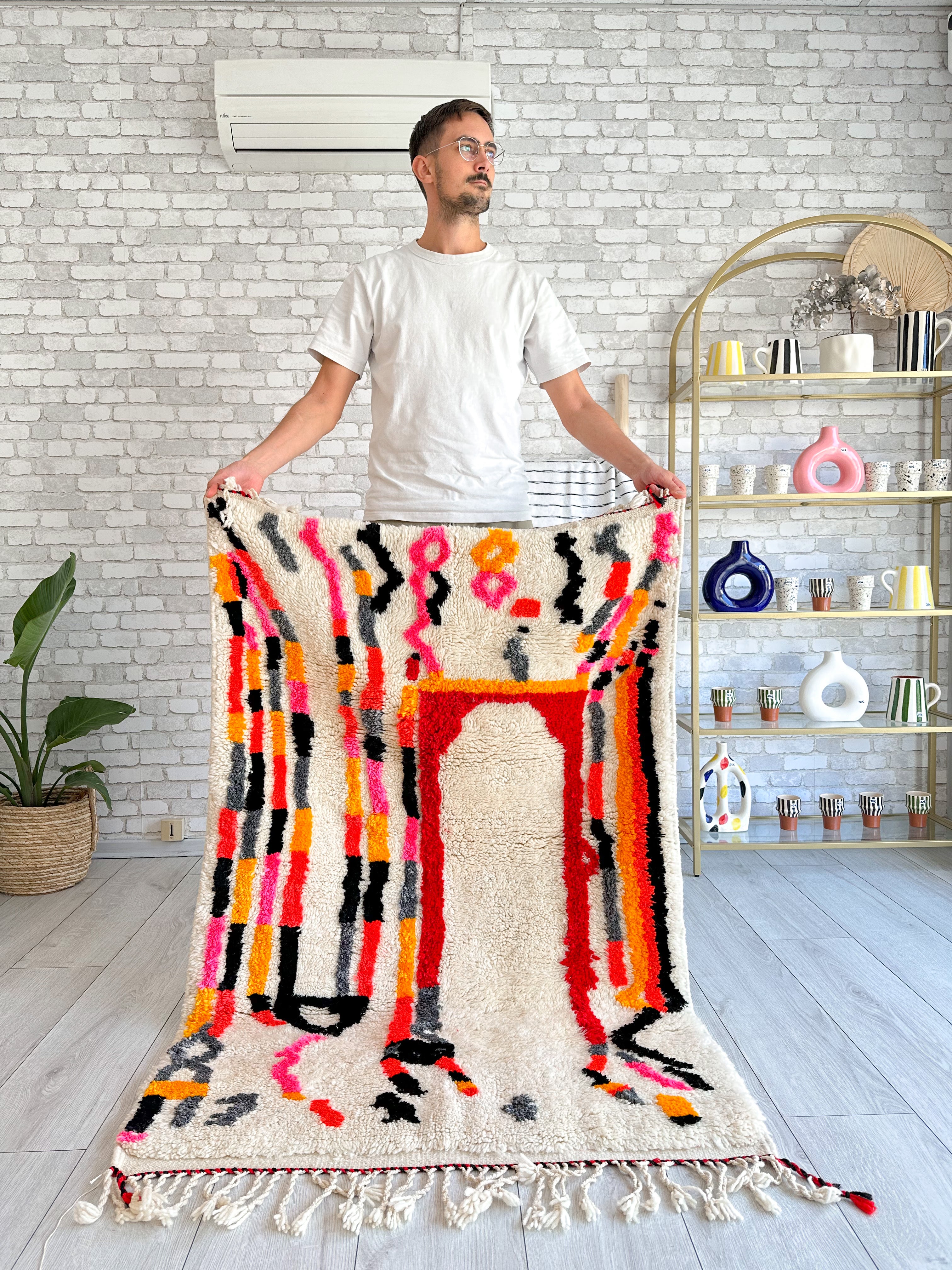 Colorful Moroccan Rug 97 x 160 cm / 3.2 x 5.2 ft - n°665