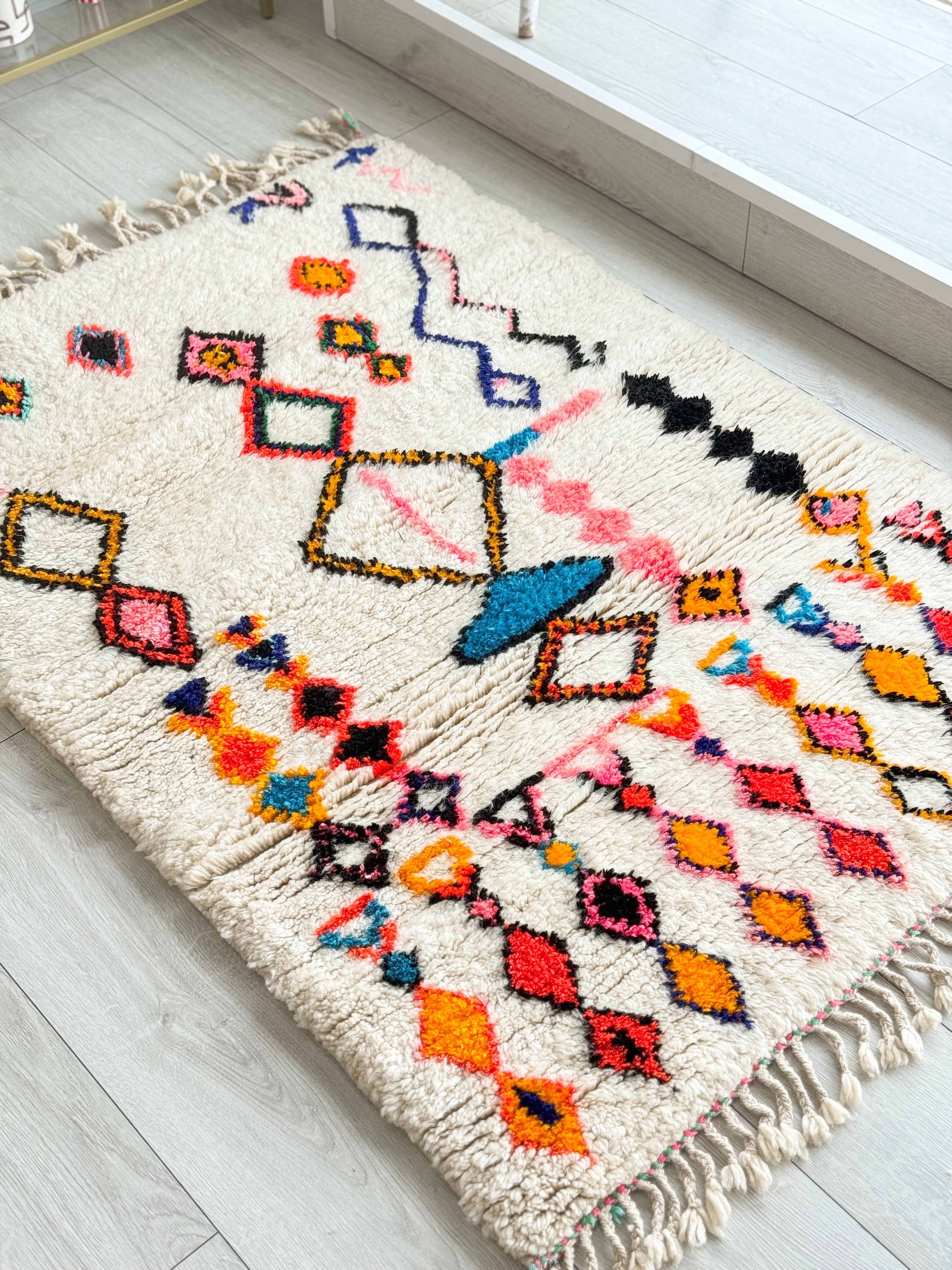 Colorful Berber rug 108 x 165 cm - n°1098