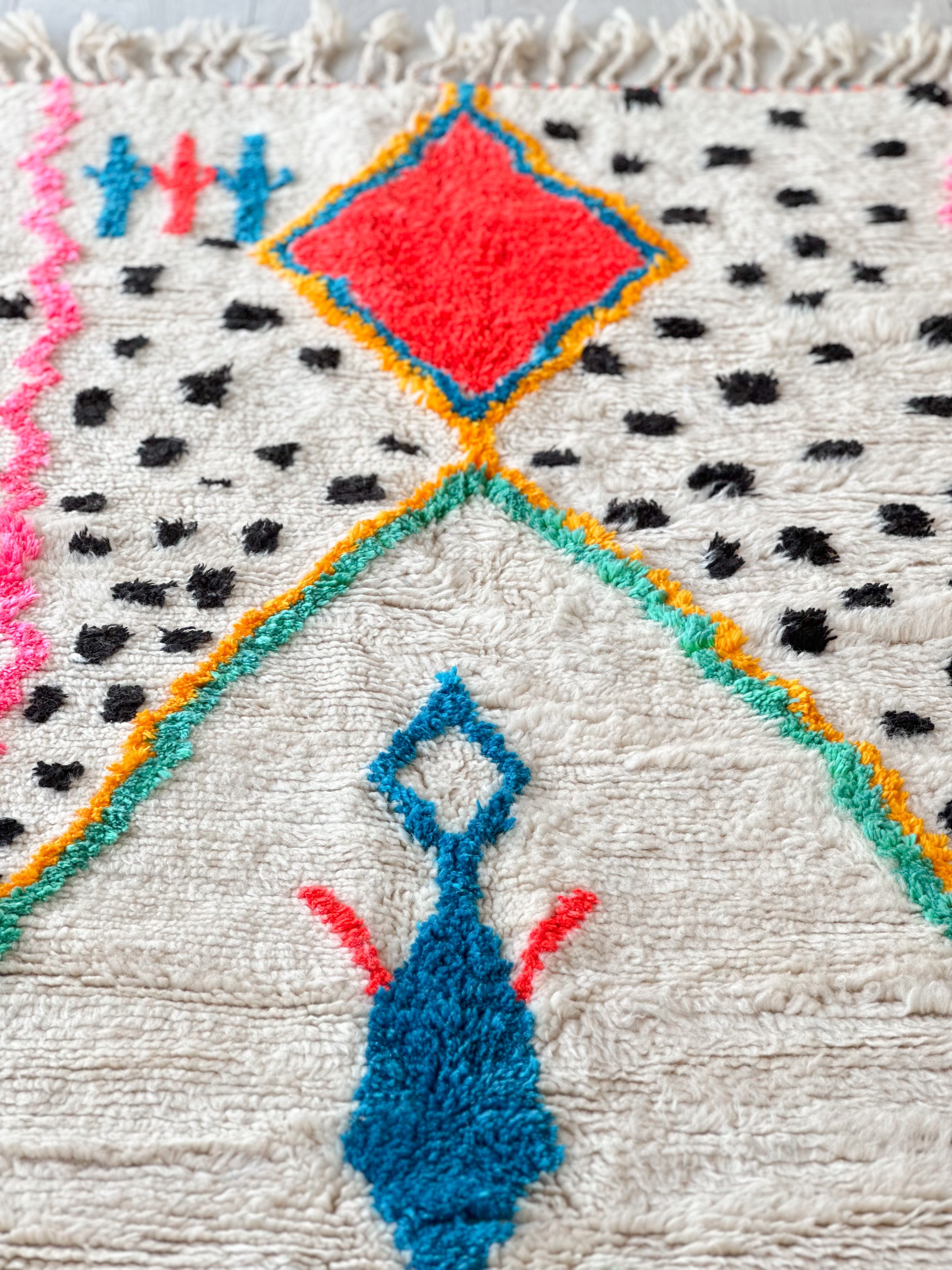 Colorful Berber rug 148 x 266 cm - n°635