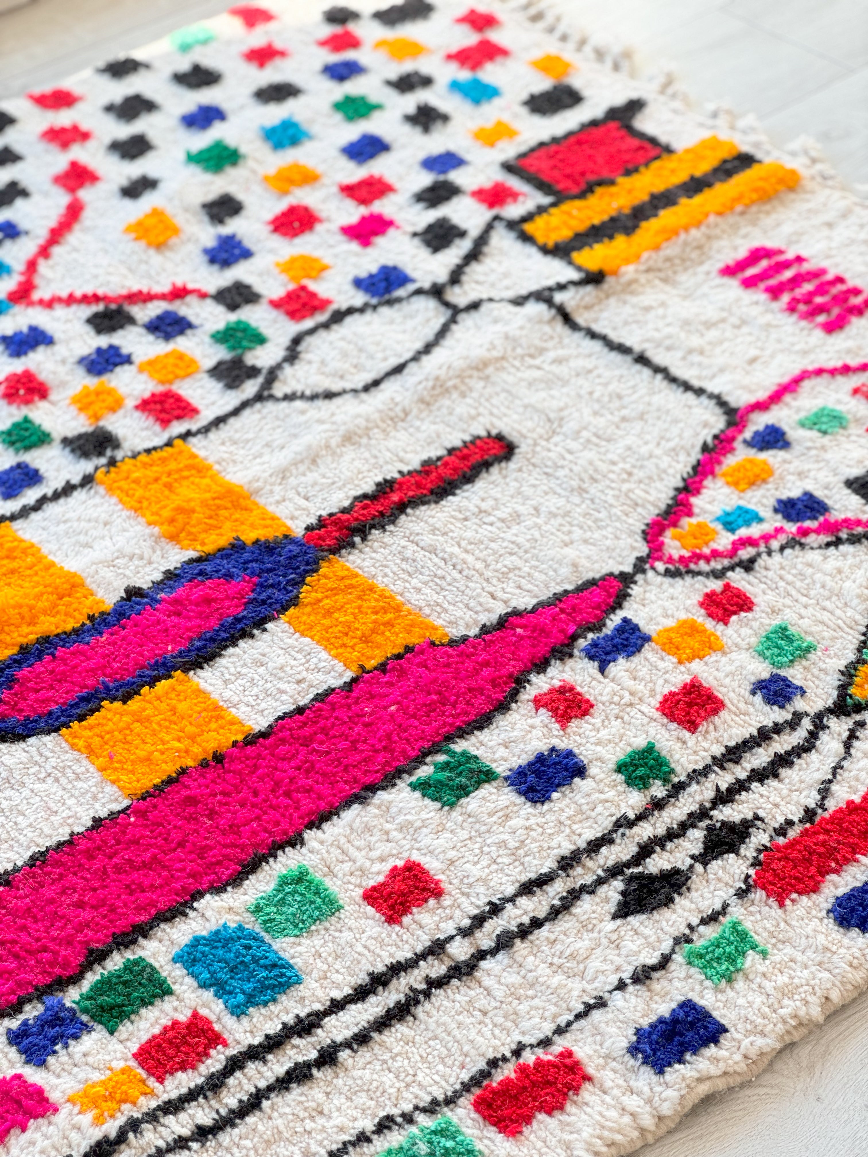 Colorful Berber rug 146 x 250 cm - n°904