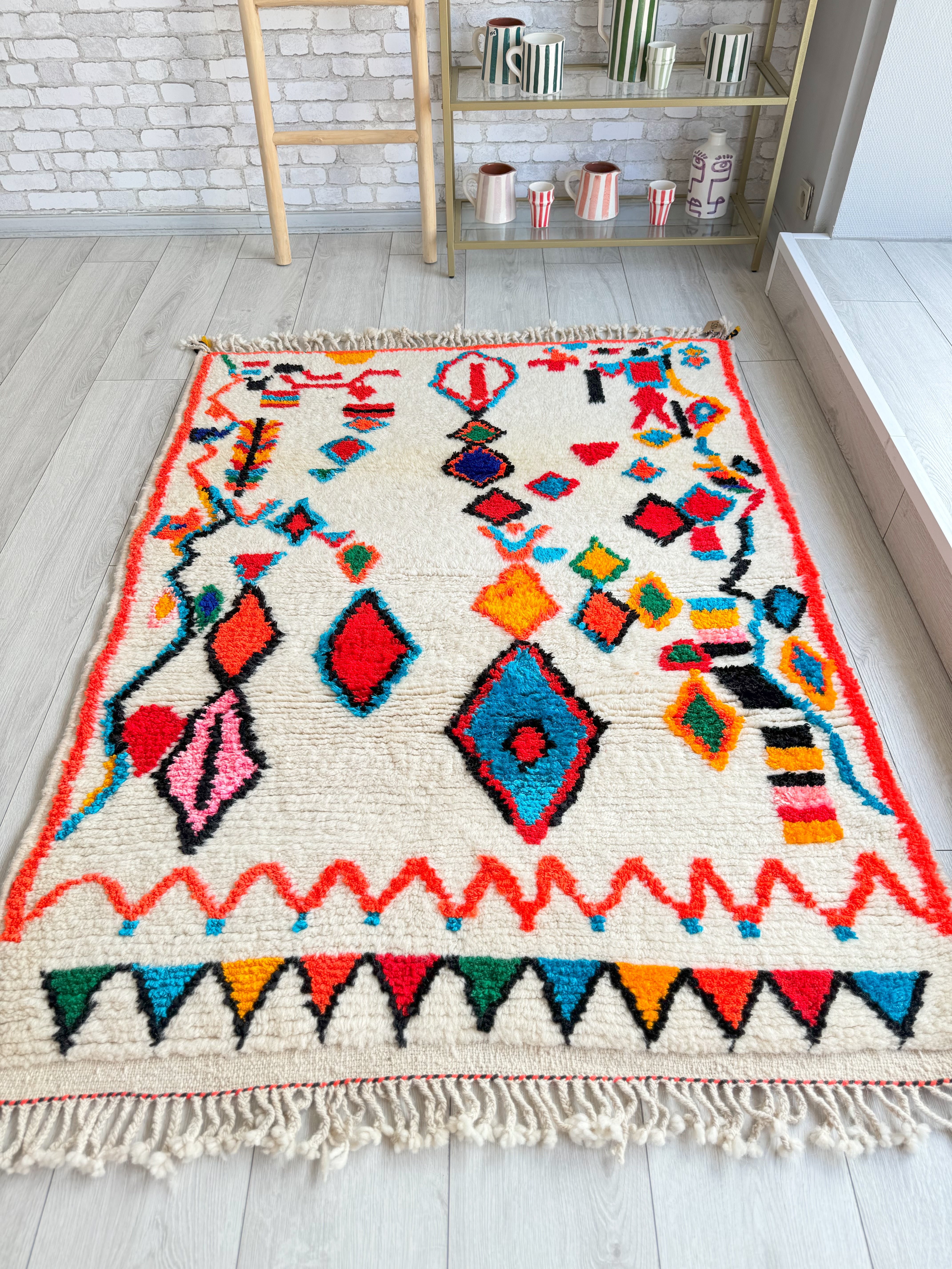 Colorful Moroccan Rug 121 x 175 cm / 4.0 x 5.7 ft - n°1050