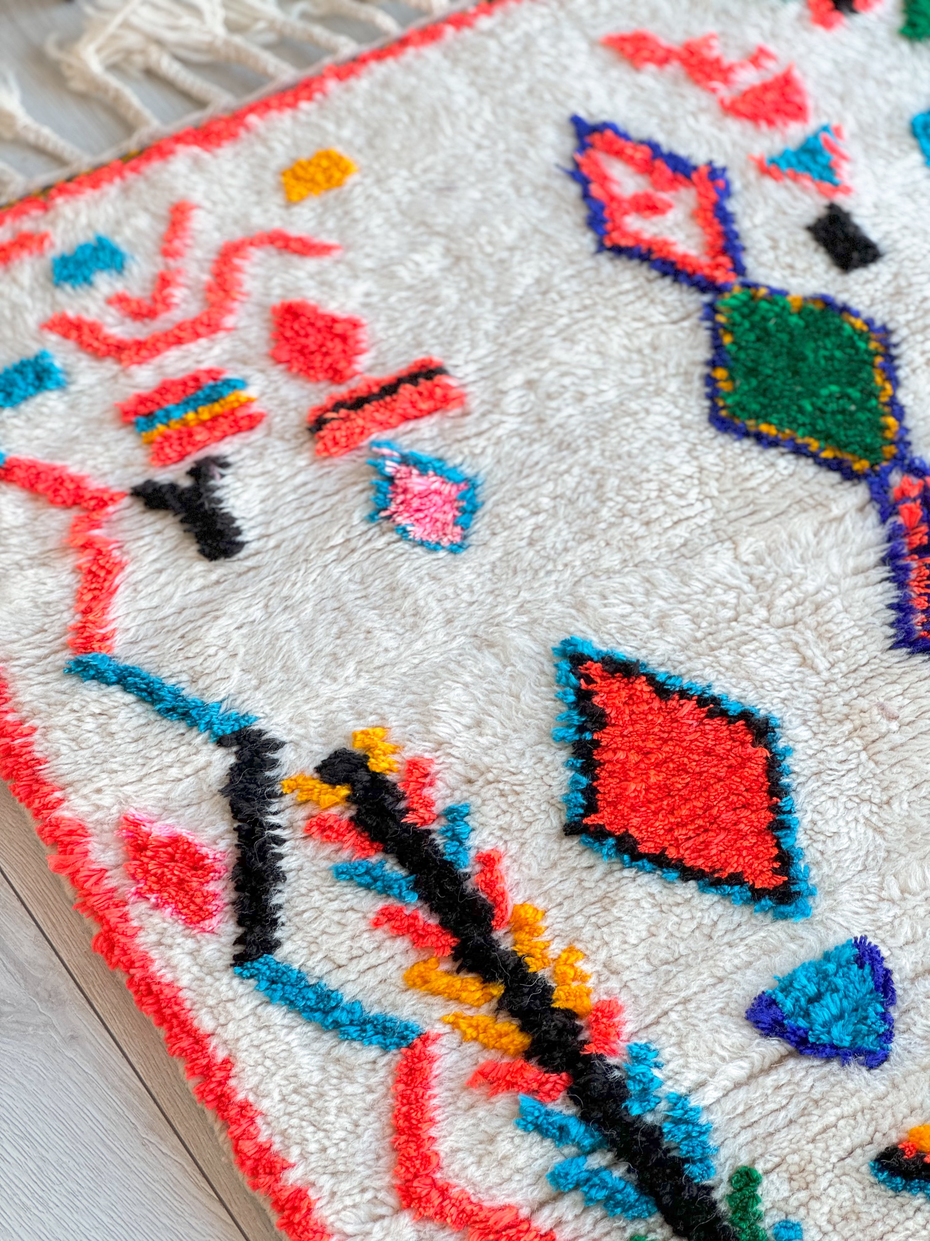 Colorful Berber rug 100 x 198 cm - n°847