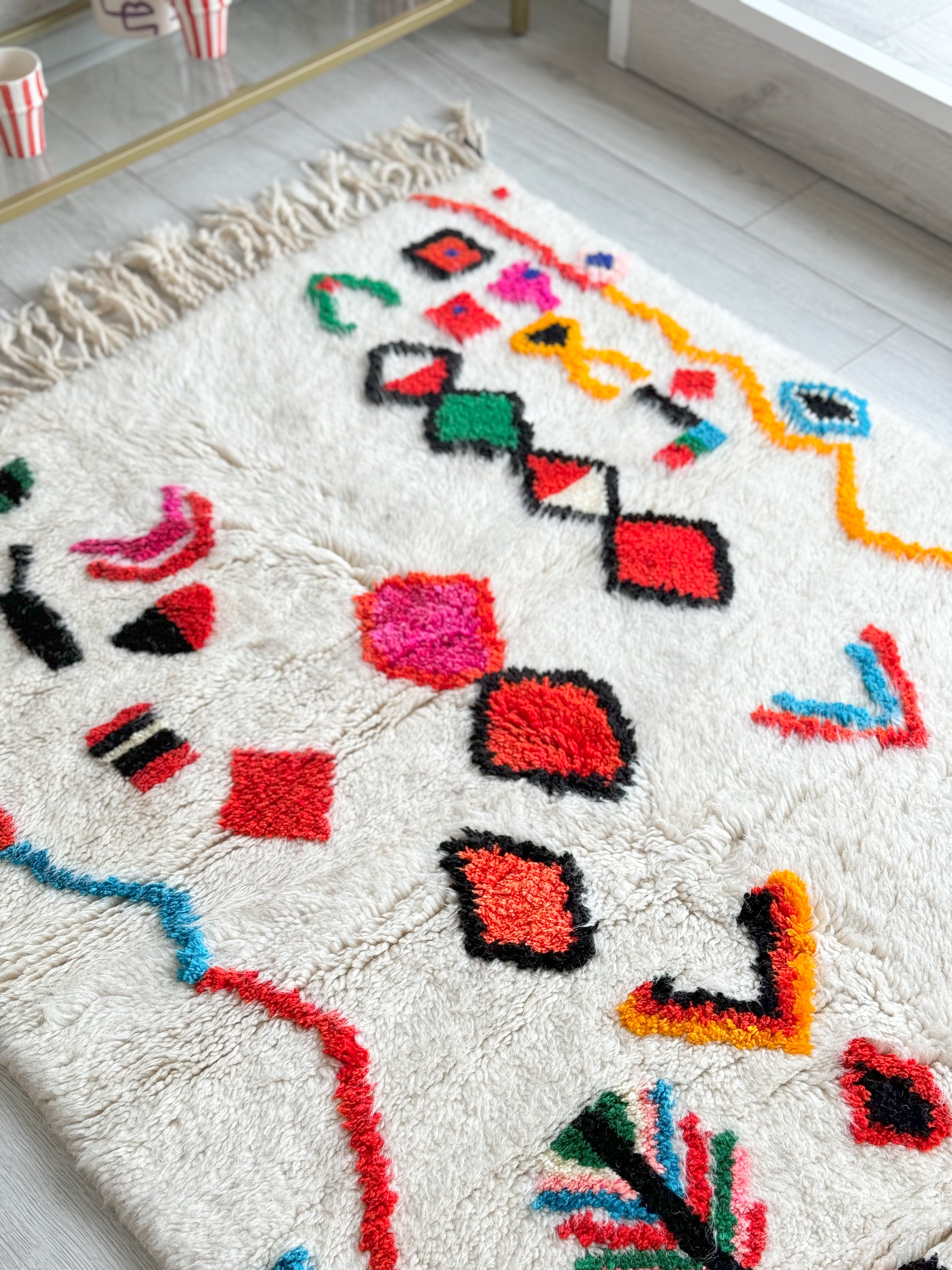 Colorful Berber rug 101 x 170 cm - n°934