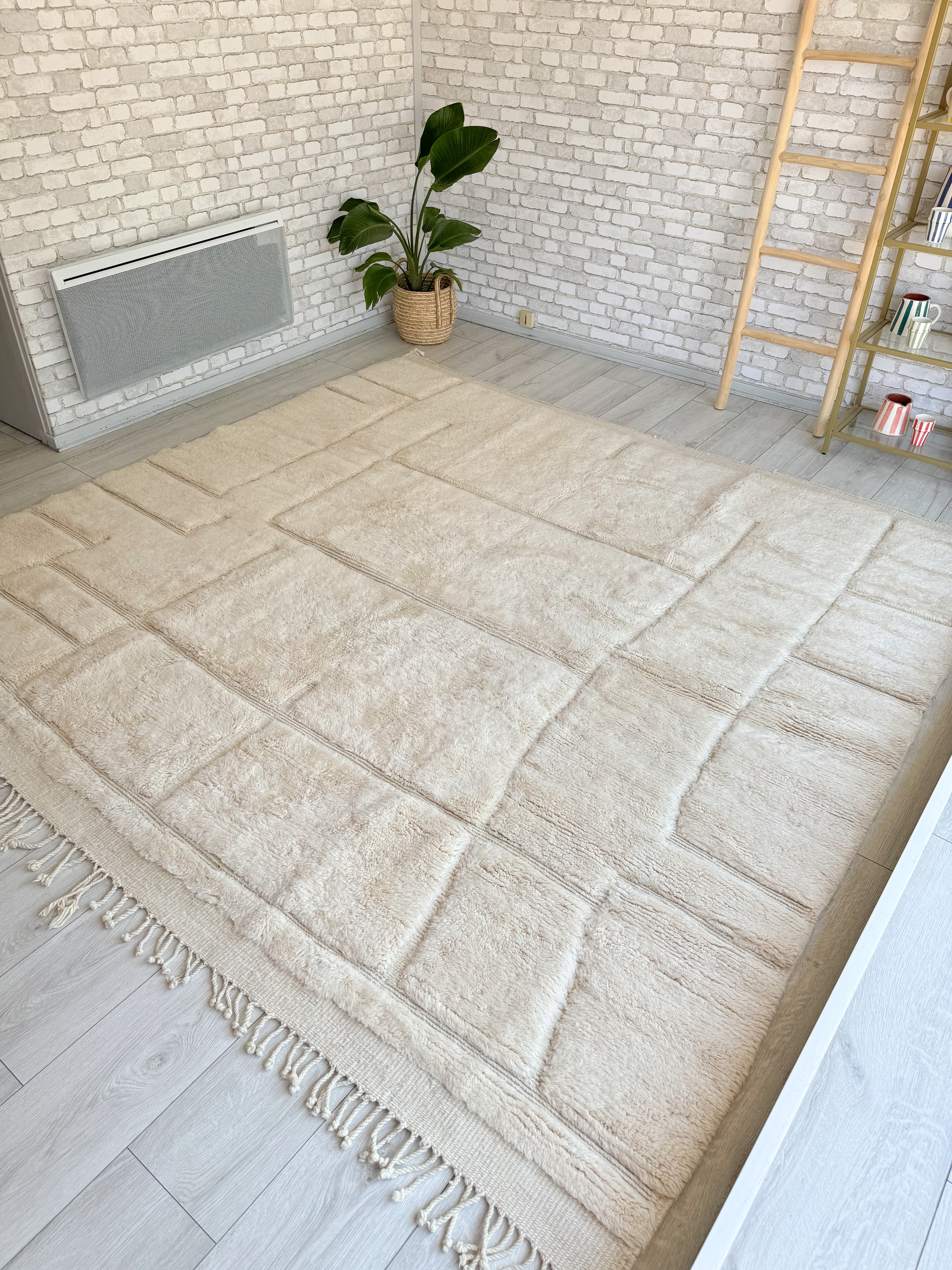 Luxurious Beni M’rirt Rug 257 x 260 cm / 8.4 x 8.5 ft - n°1251