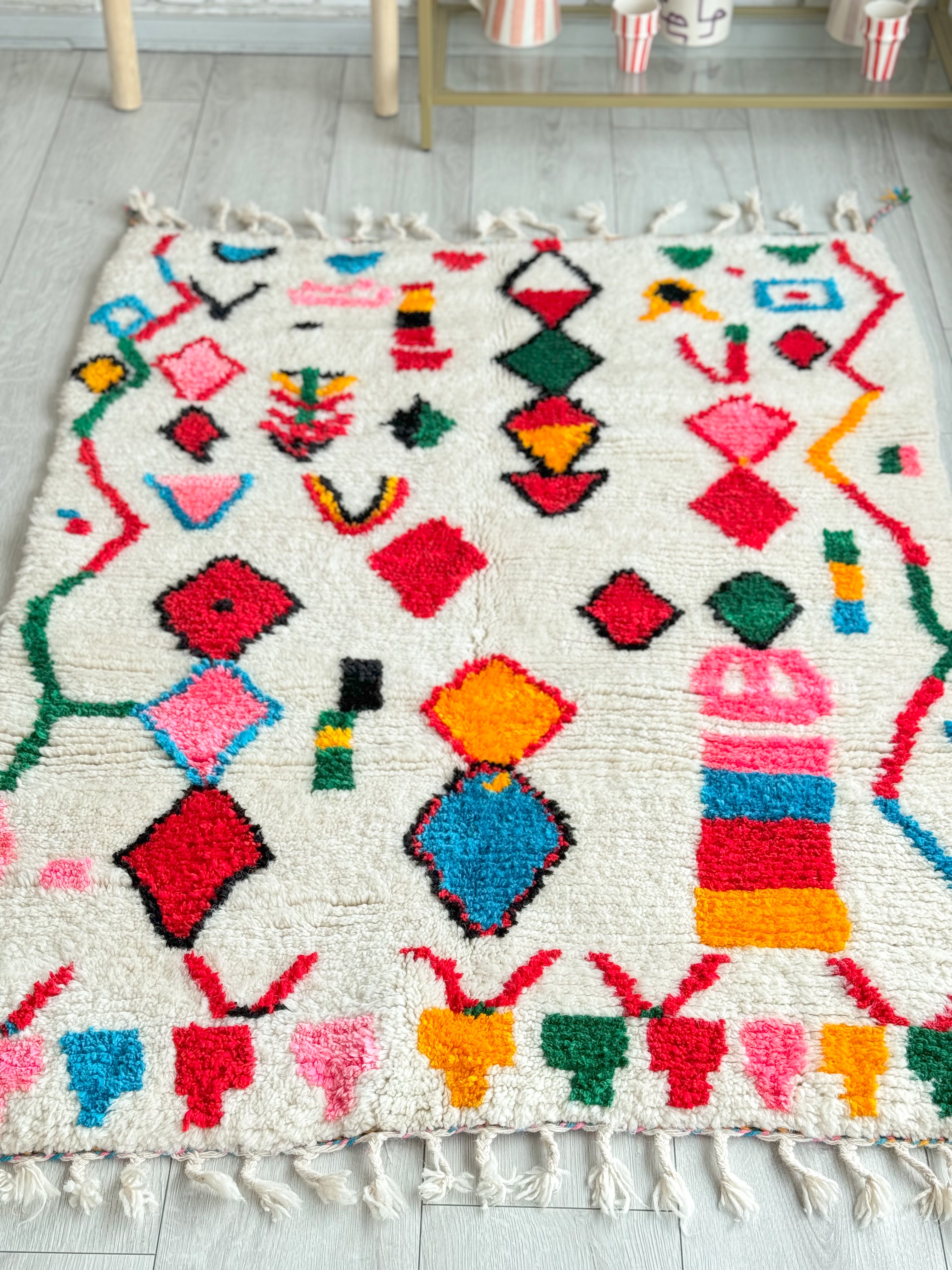 Colorful Berber rug 107 x 150 cm - n°997