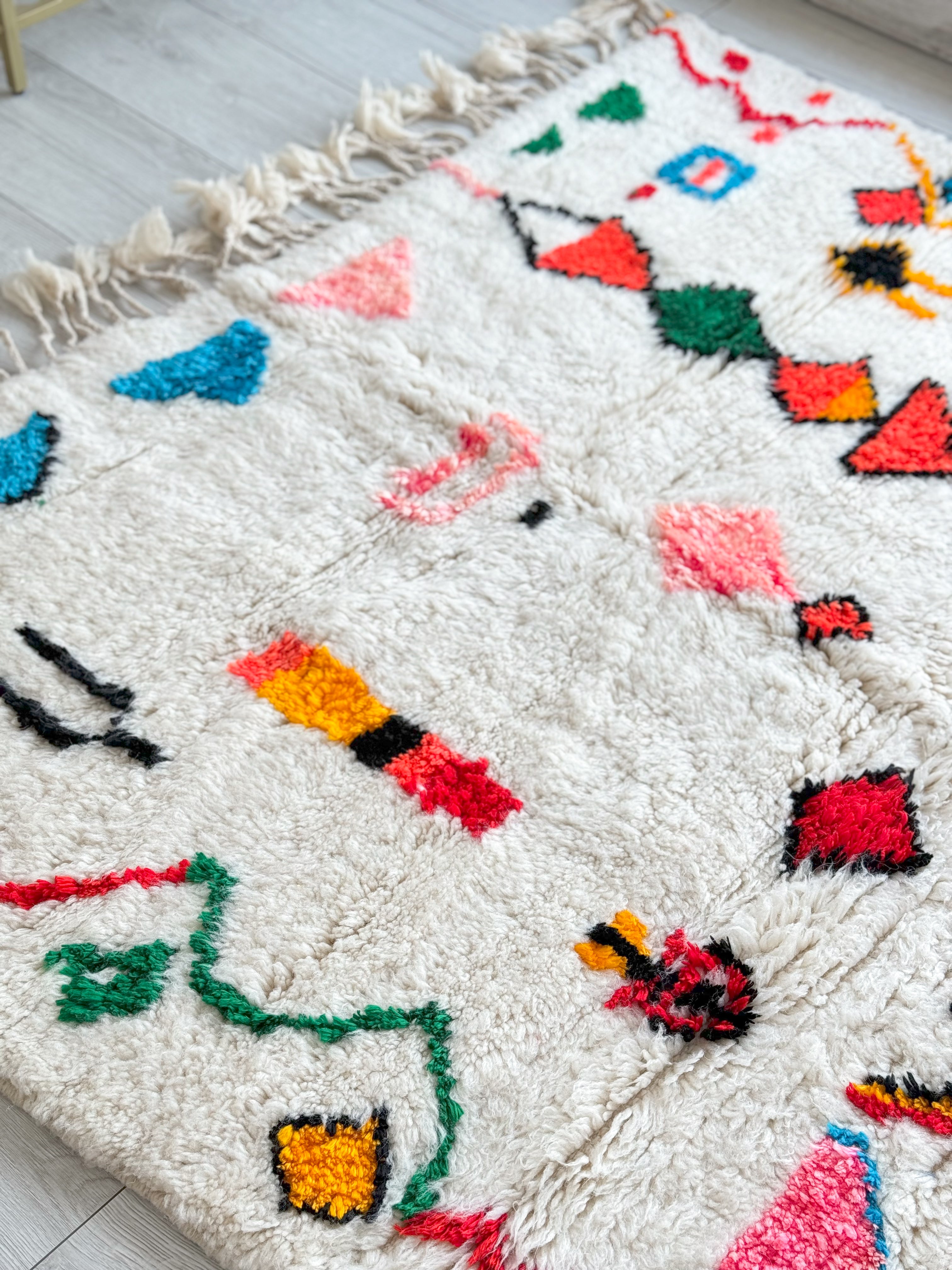 Colorful Berber rug 140 x 212 cm - n°993