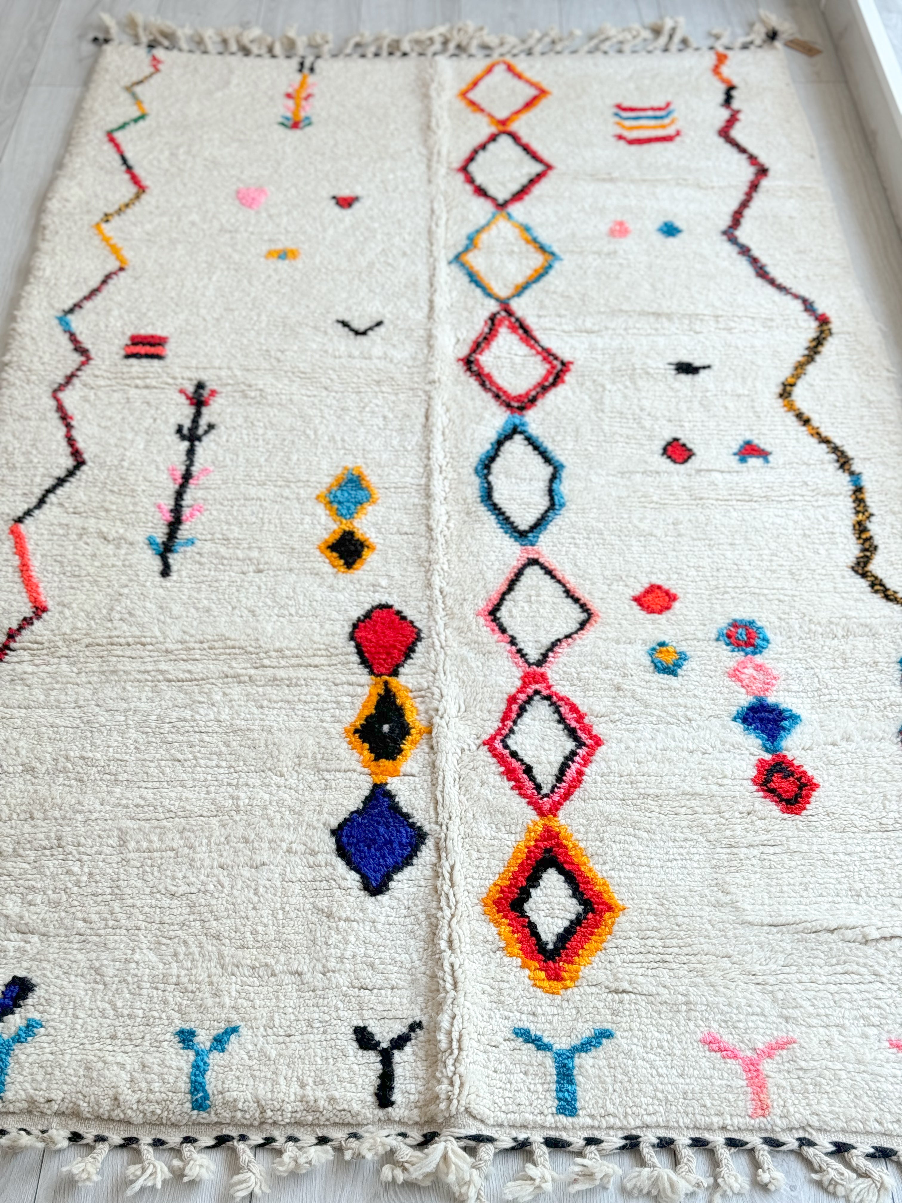 Colorful Berber rug 140 x 250 cm - n°1177