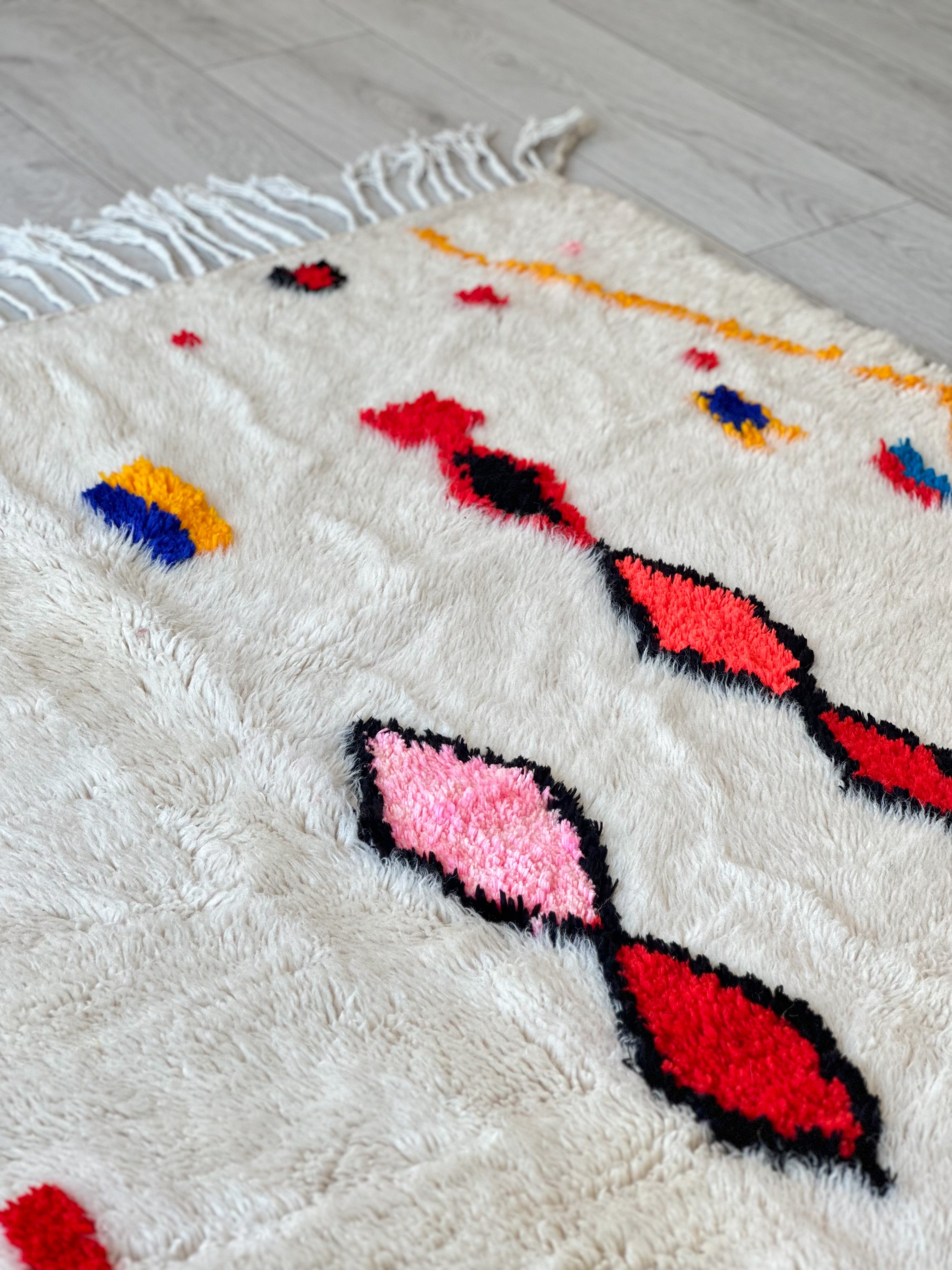 Colorful Berber rug 200 x 300 cm - n°560