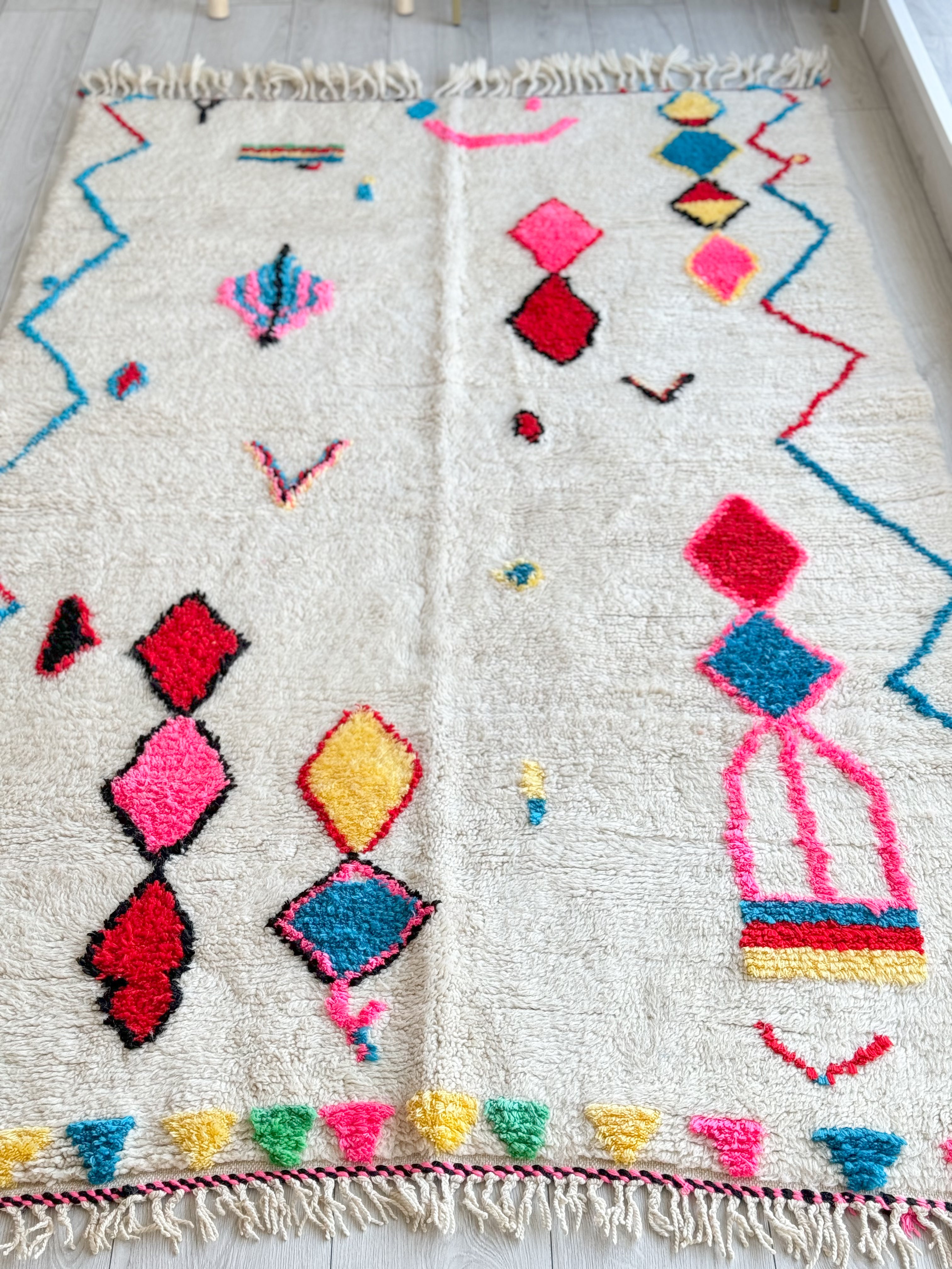 Colorful Berber rug 144 x 255 cm - n°737