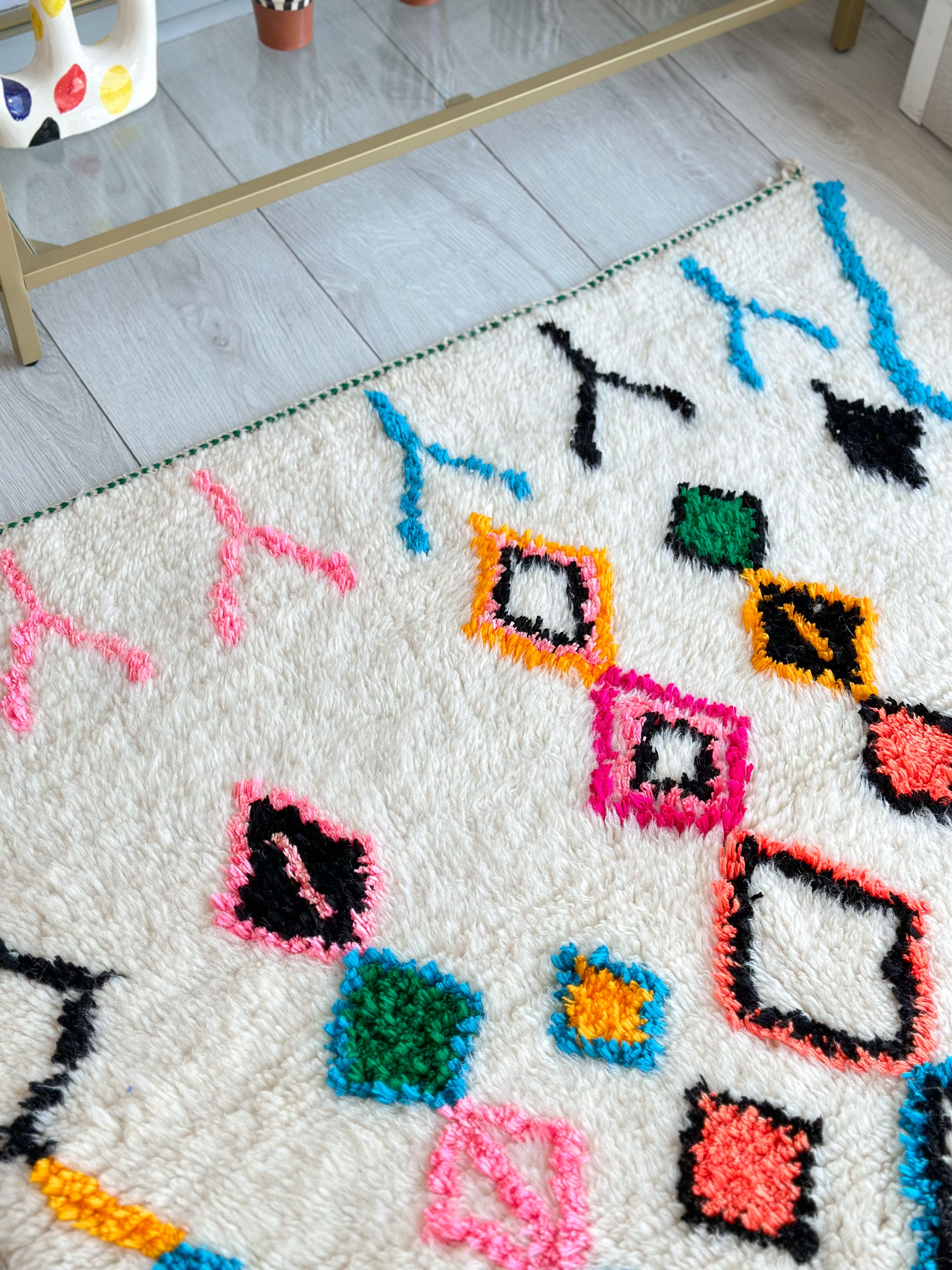 Colorful Berber rug 100 x 168 cm - n°660