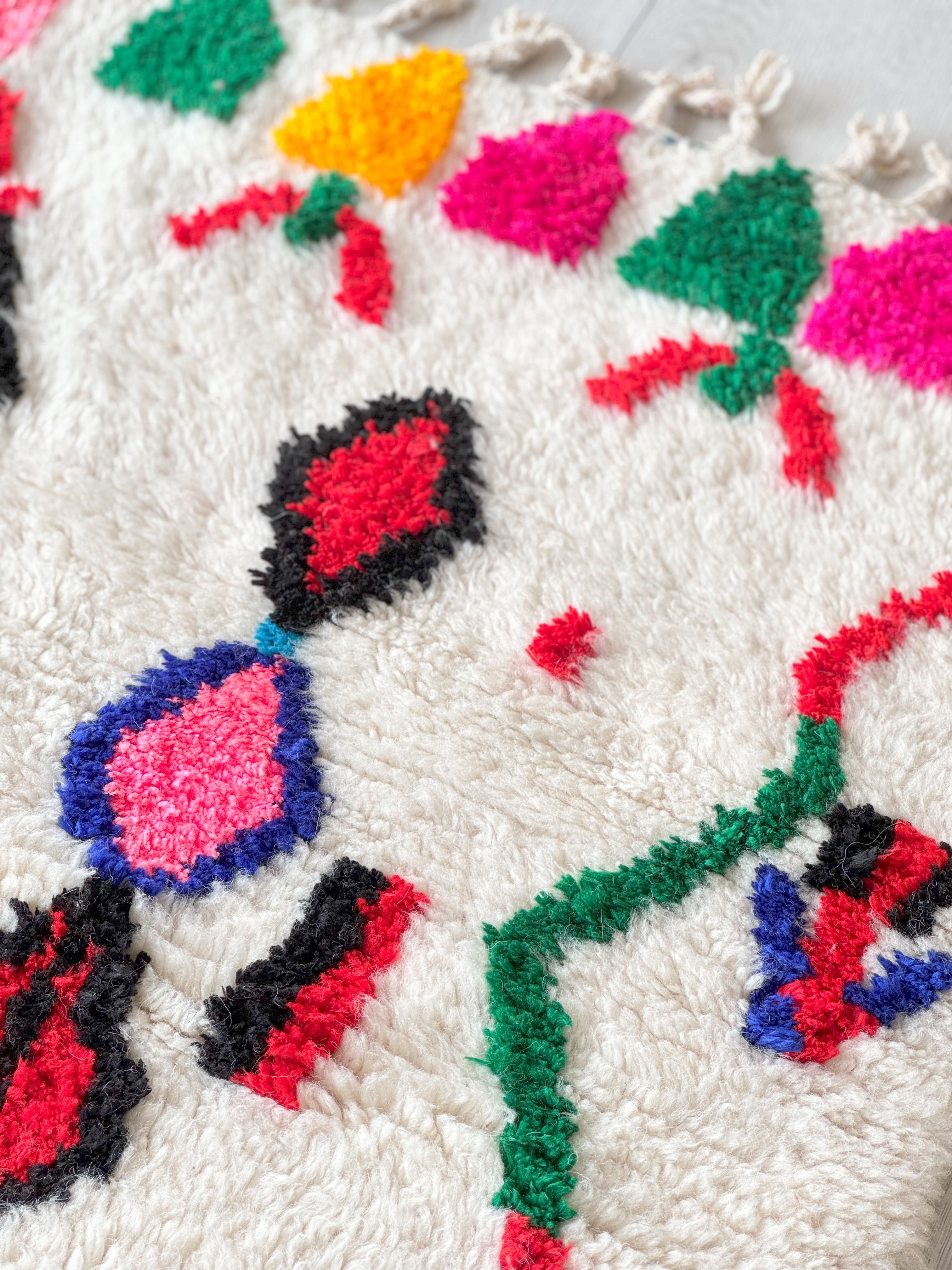 Colorful Berber rug 148 x 252 cm - n°877