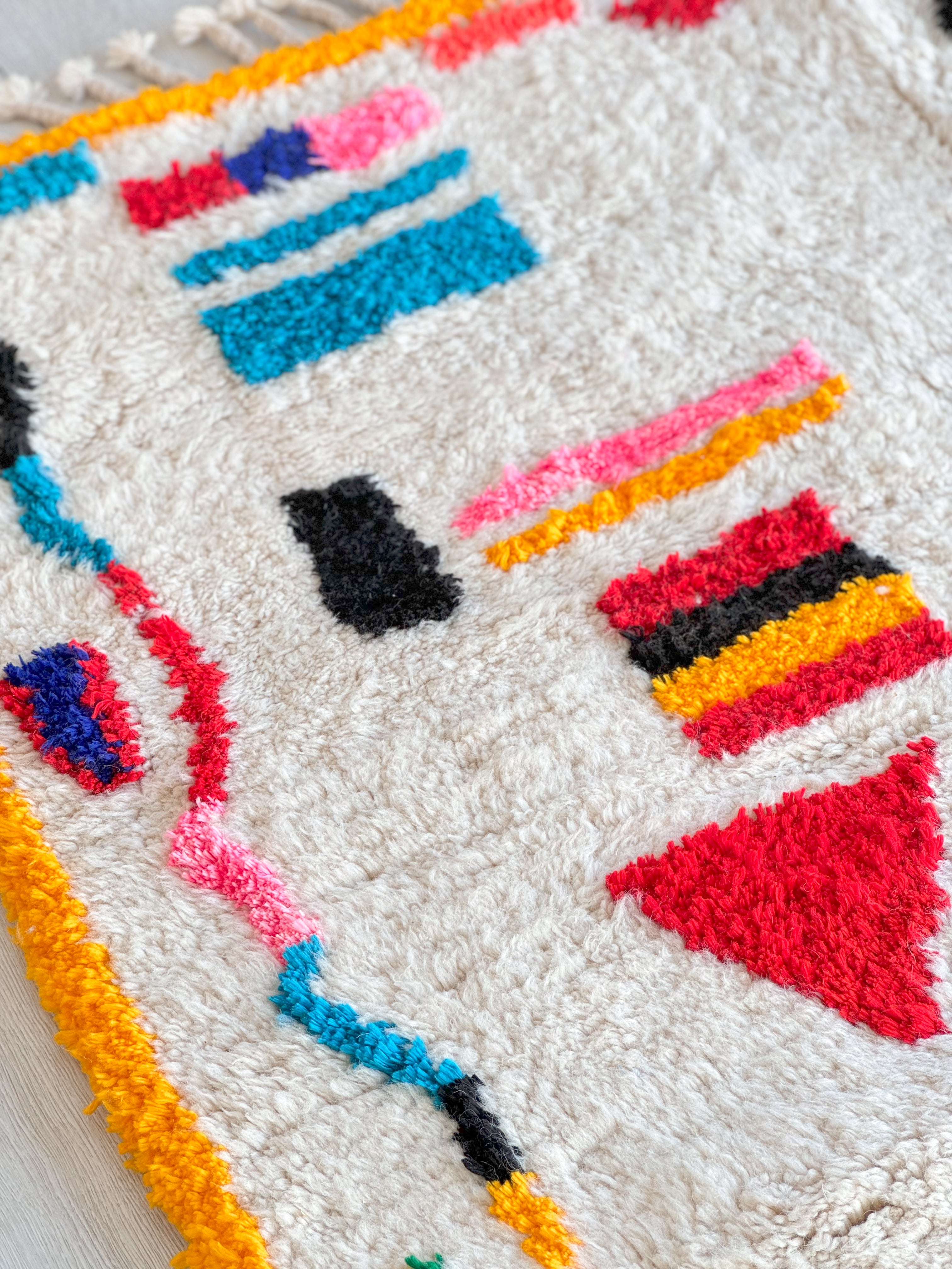 Colorful Berber rug 157 x 270 cm - n°907