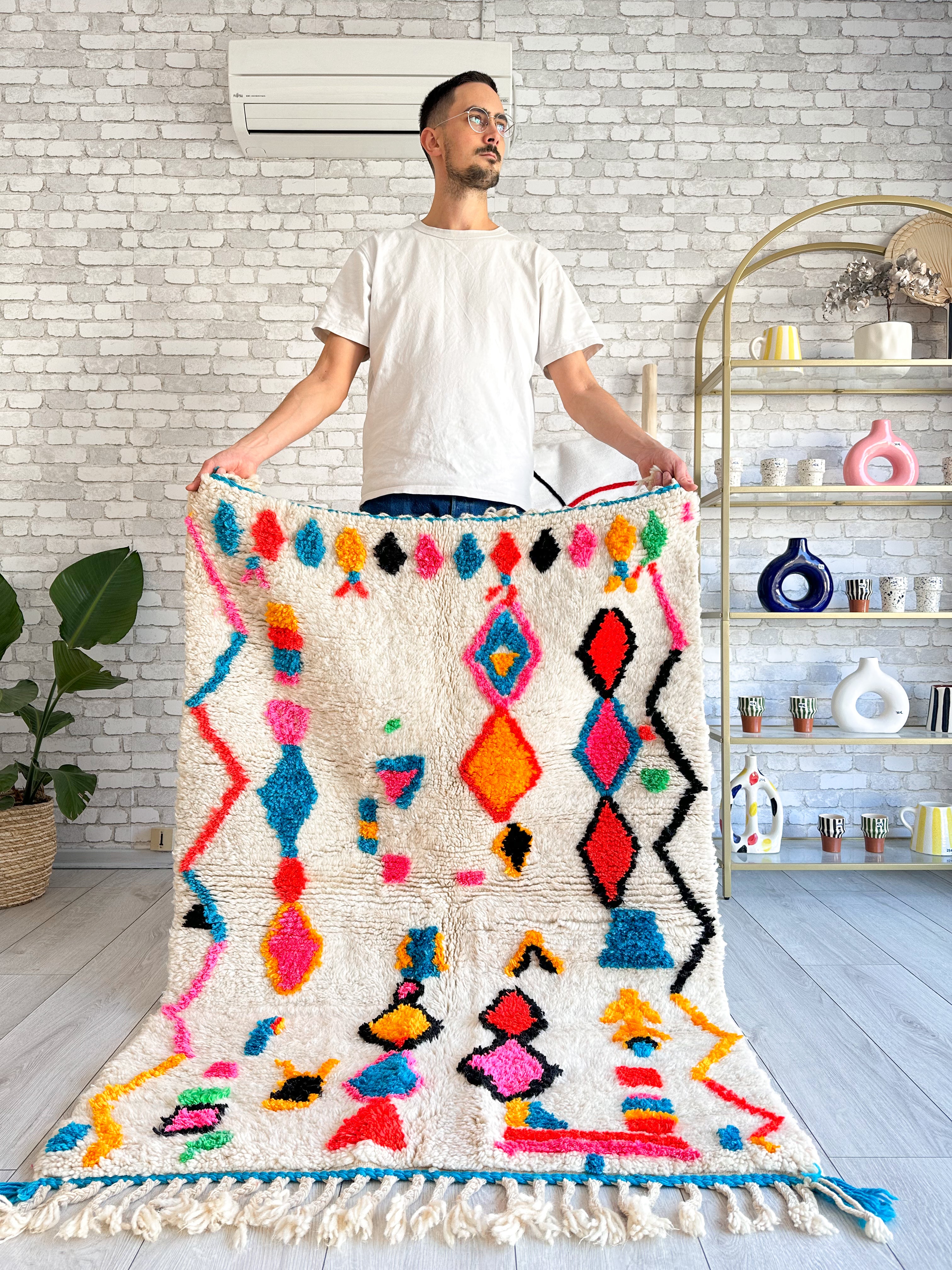 Colorful Berber rug 102 x 160 cm - n°720