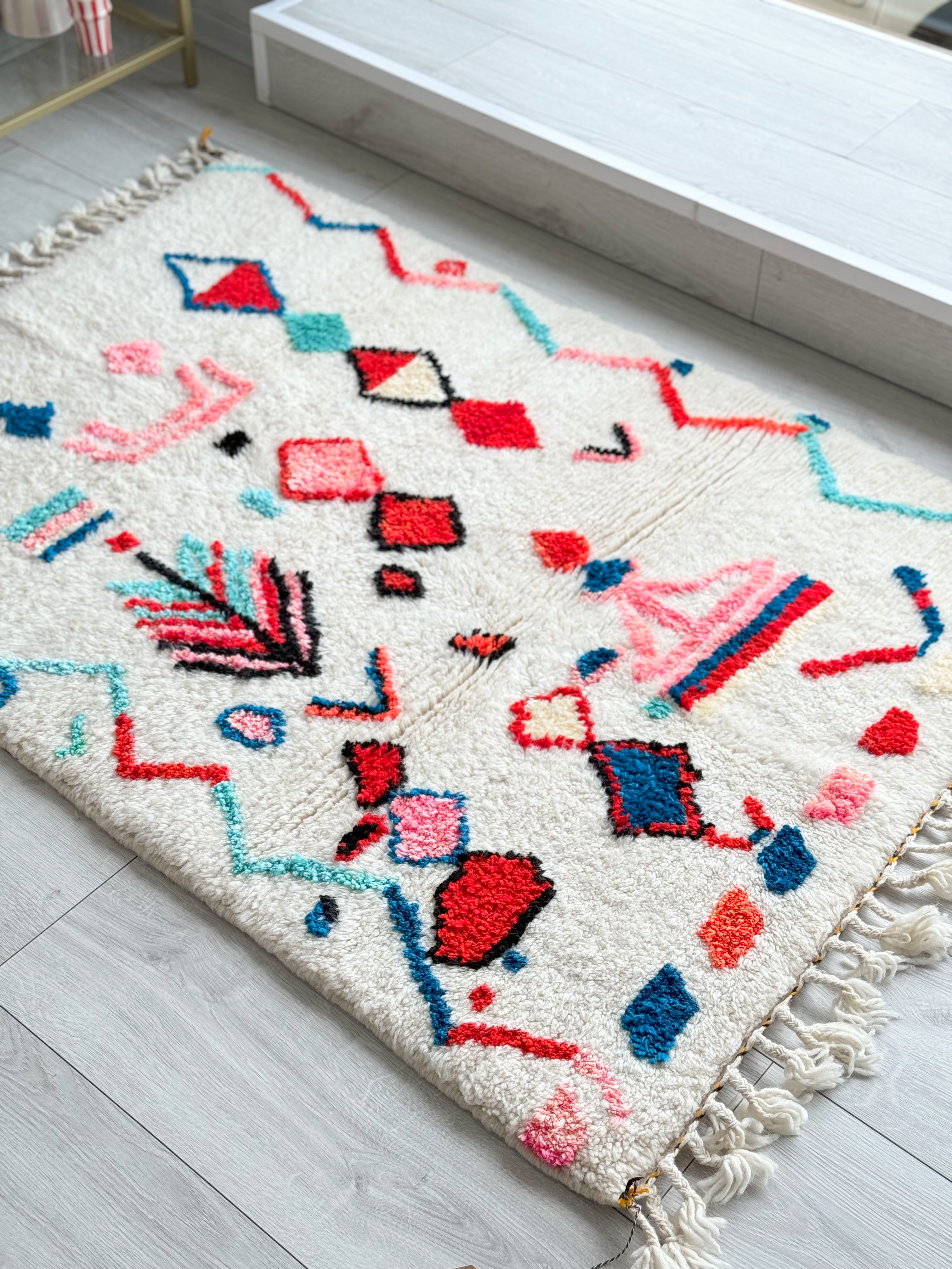 Colorful Berber rug 106 x 160 cm - n°941