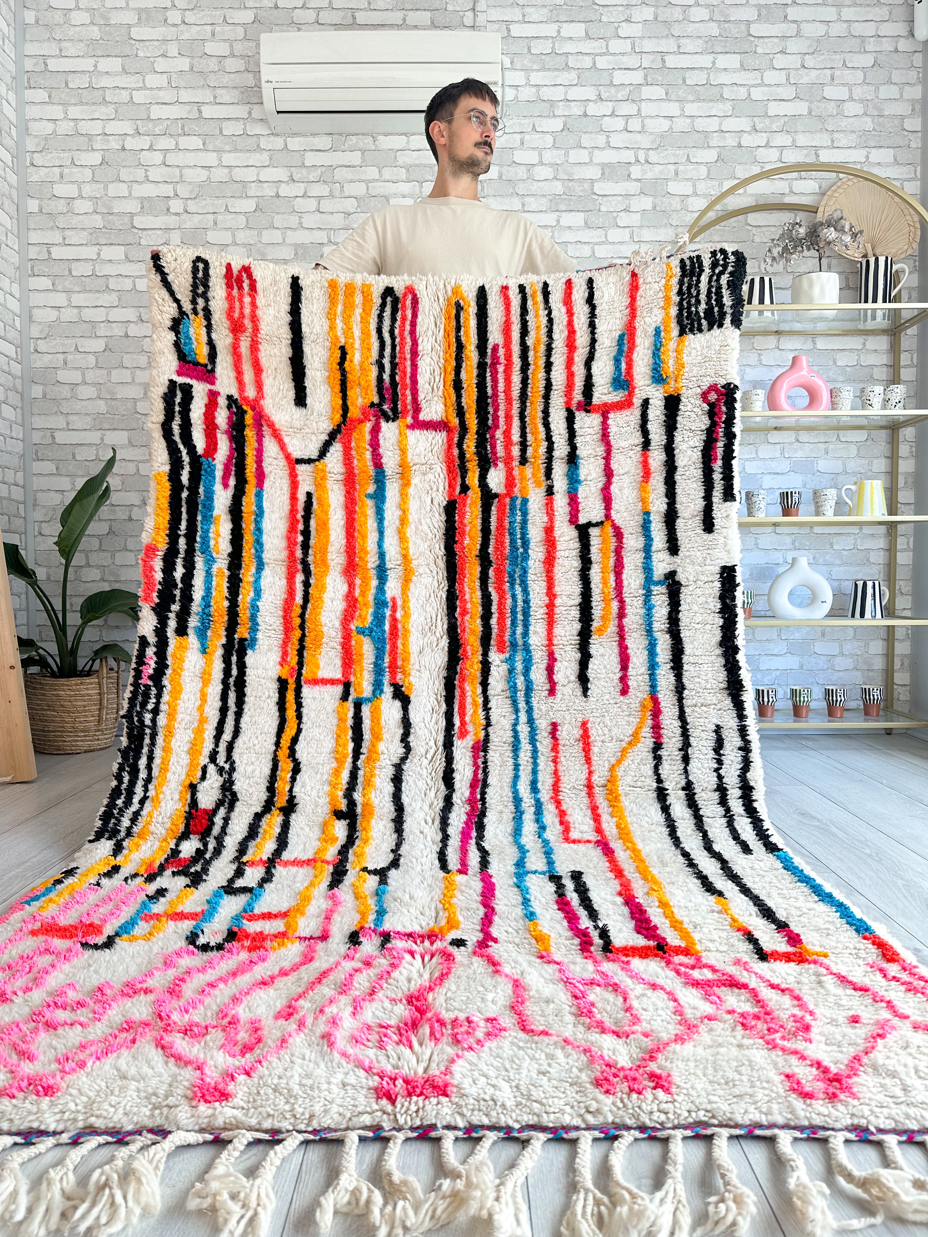 Colorful Berber rug 140 x 260 cm / 4.6 x 8.5 ft - n°700