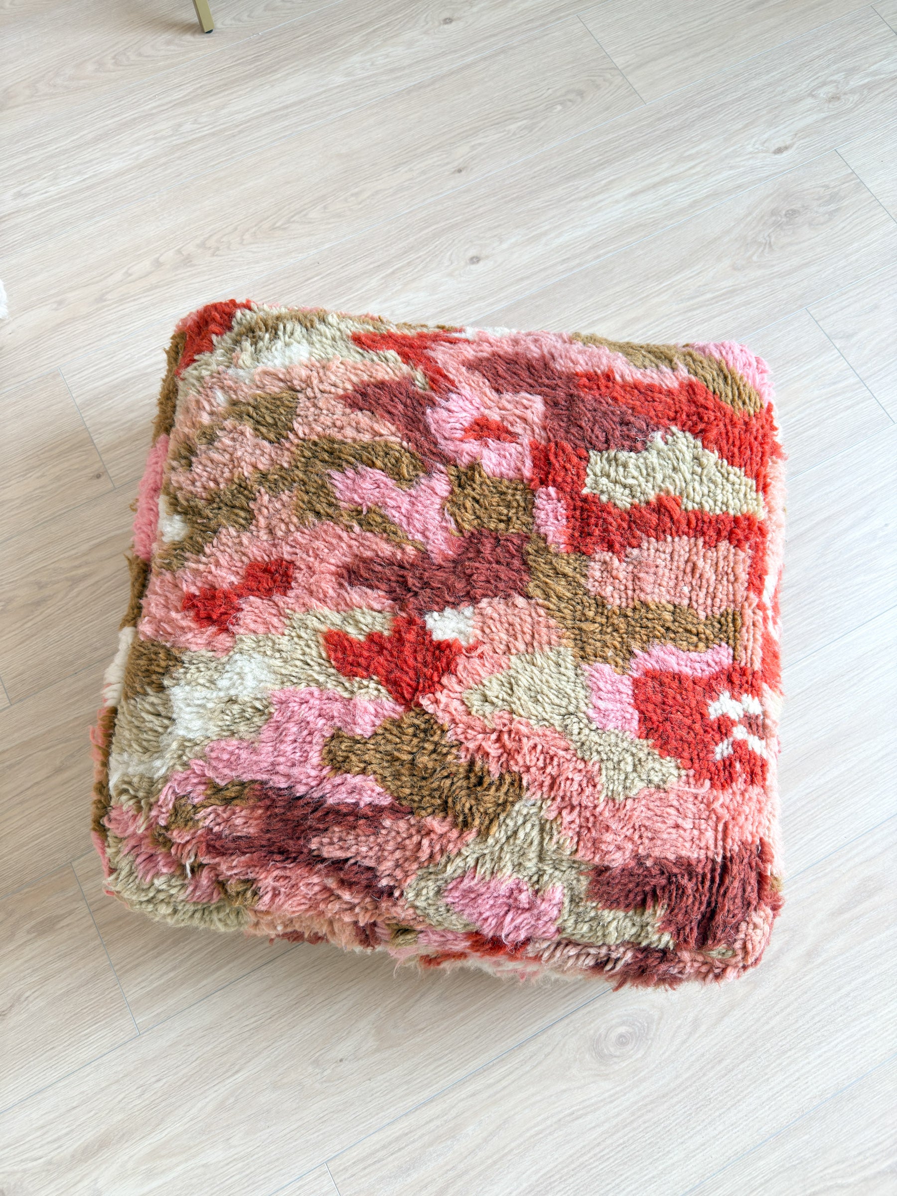 Pouf Marocain, pouf berbère coloré - 60 x 60 cm - n°24