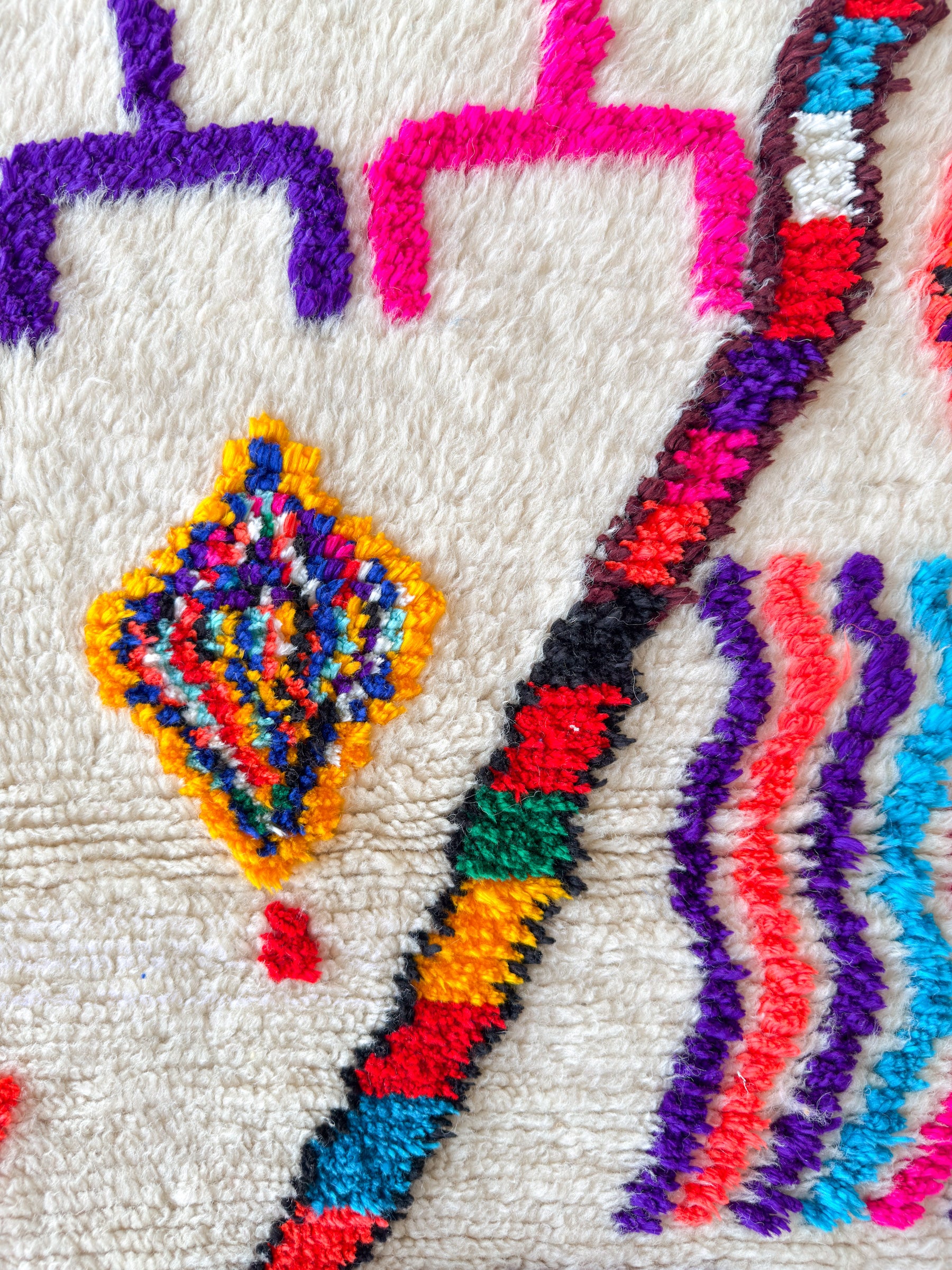 Colorful Berber rug 155 x 250 cm - n°1455