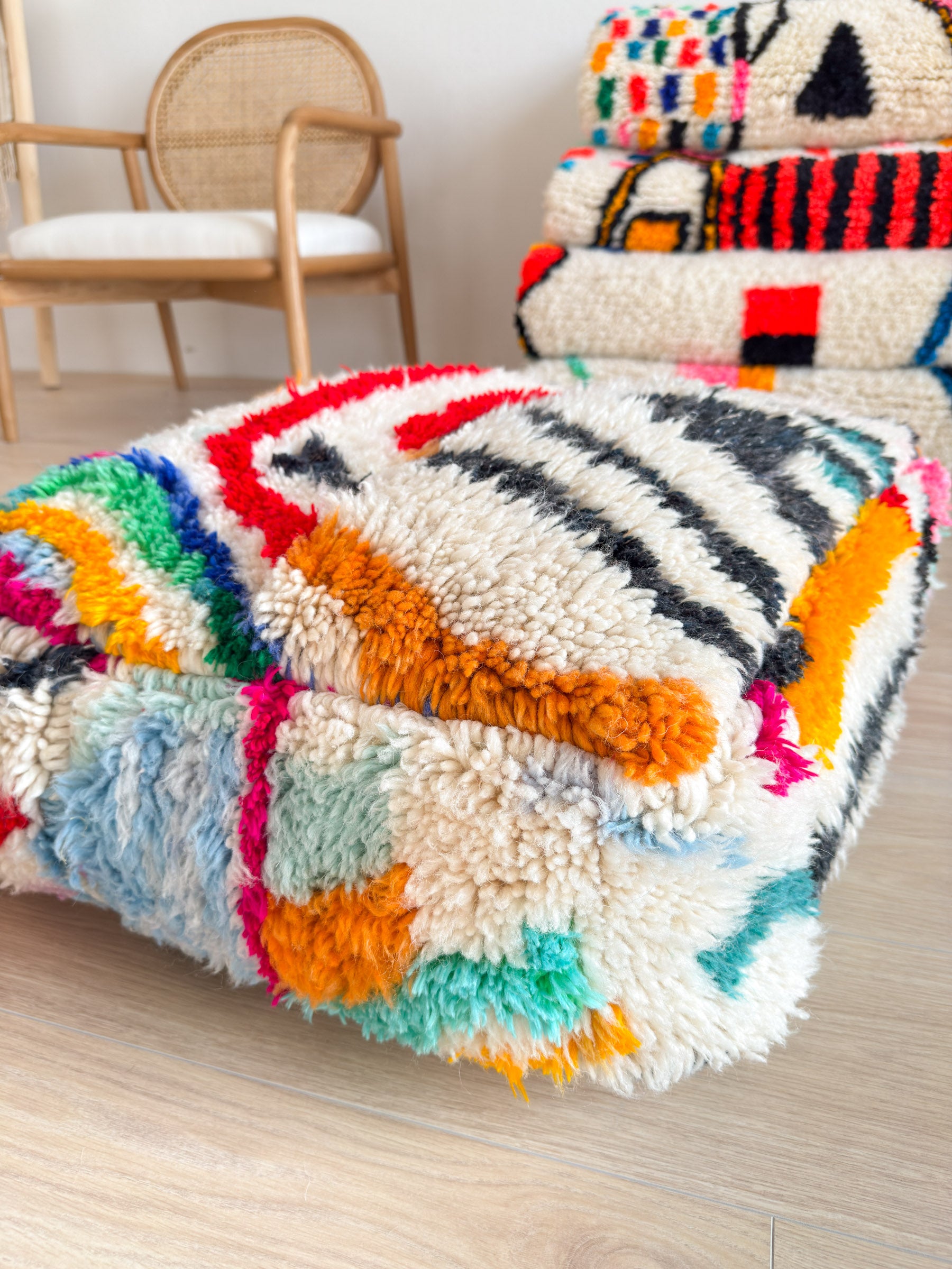 Moroccan pouf, colorful Berber pouf - 60 x 60 cm - n°1