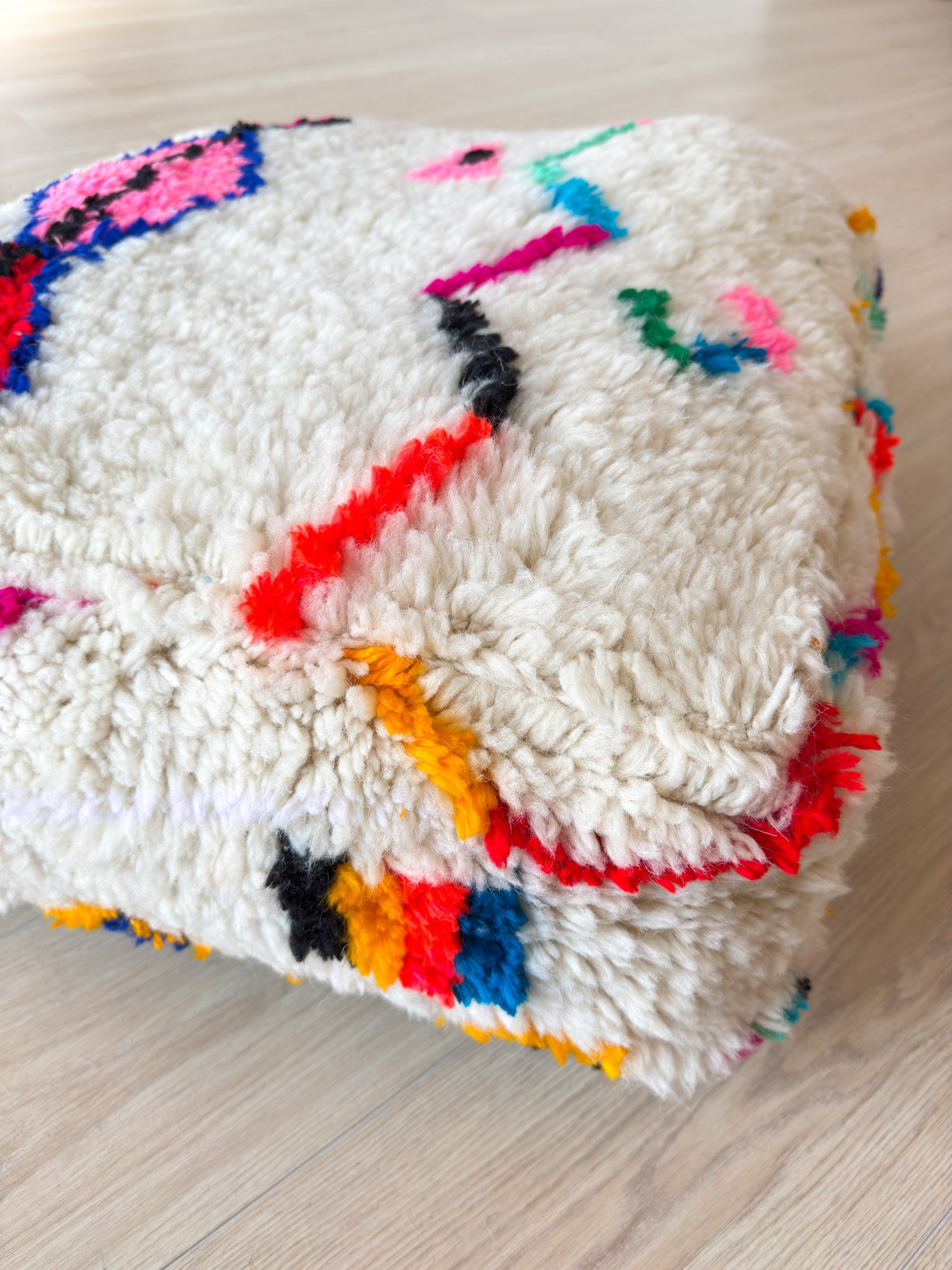 Moroccan pouf, colorful Berber pouf - 60 x 60 cm - n°10