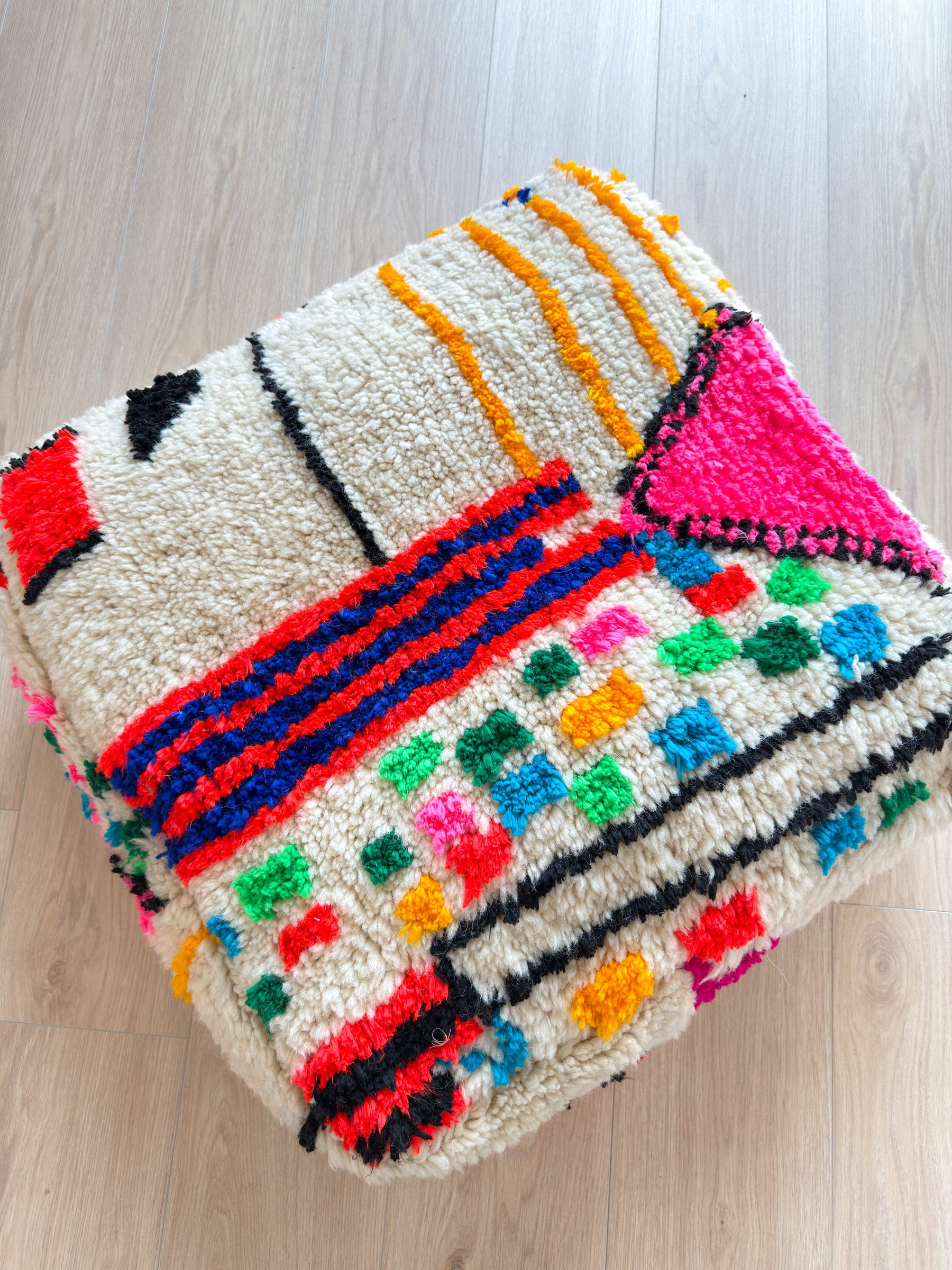 Moroccan pouf, colorful Berber pouf - 60 x 60 cm - n°7