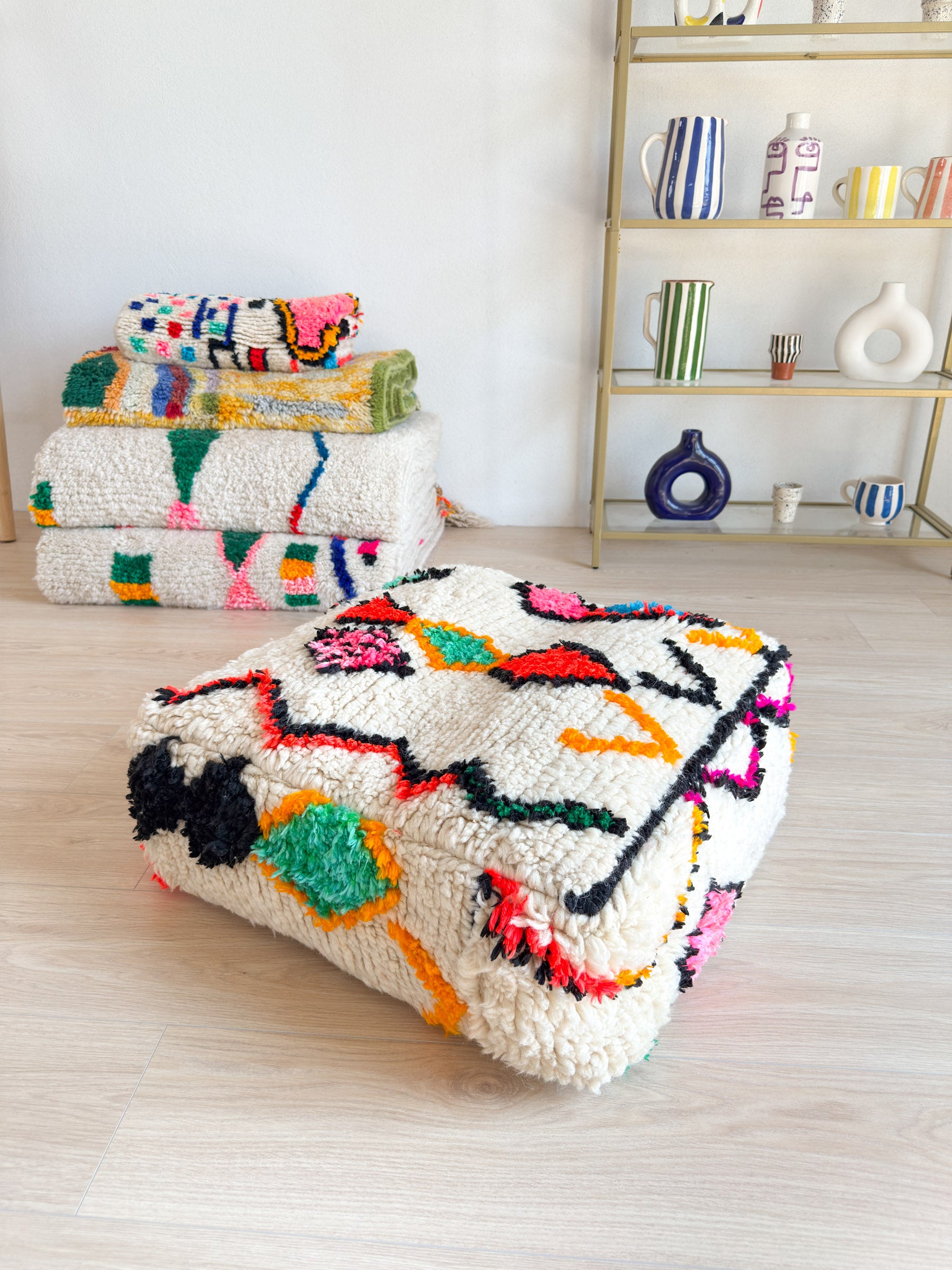 Marokkanischer Pouf, bunter Berber-Pouf - 60 x 60 cm - Nr. 41