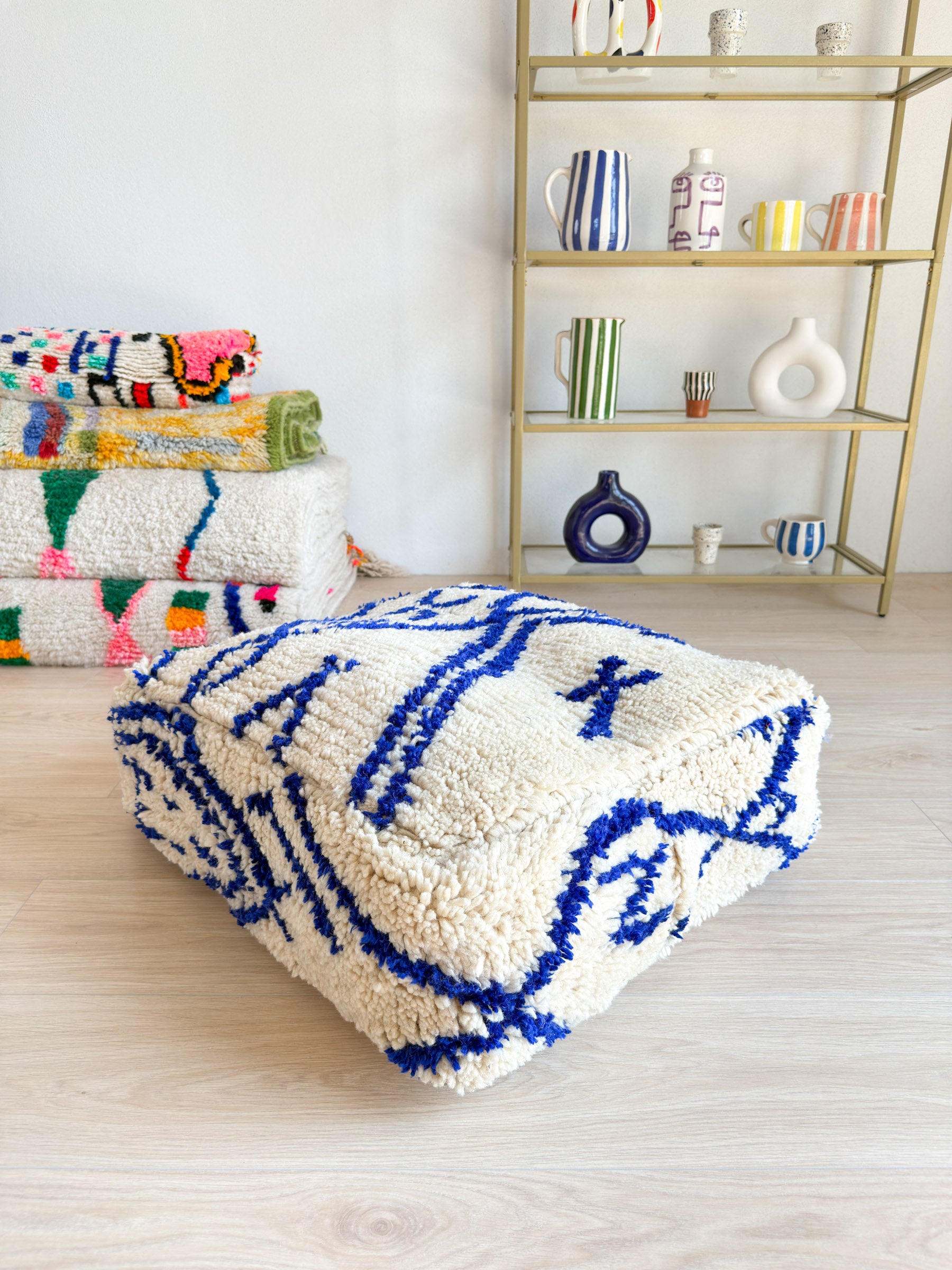 Marokkanischer Pouf, bunter Berber-Pouf - 60 x 60 cm - Nr. 44