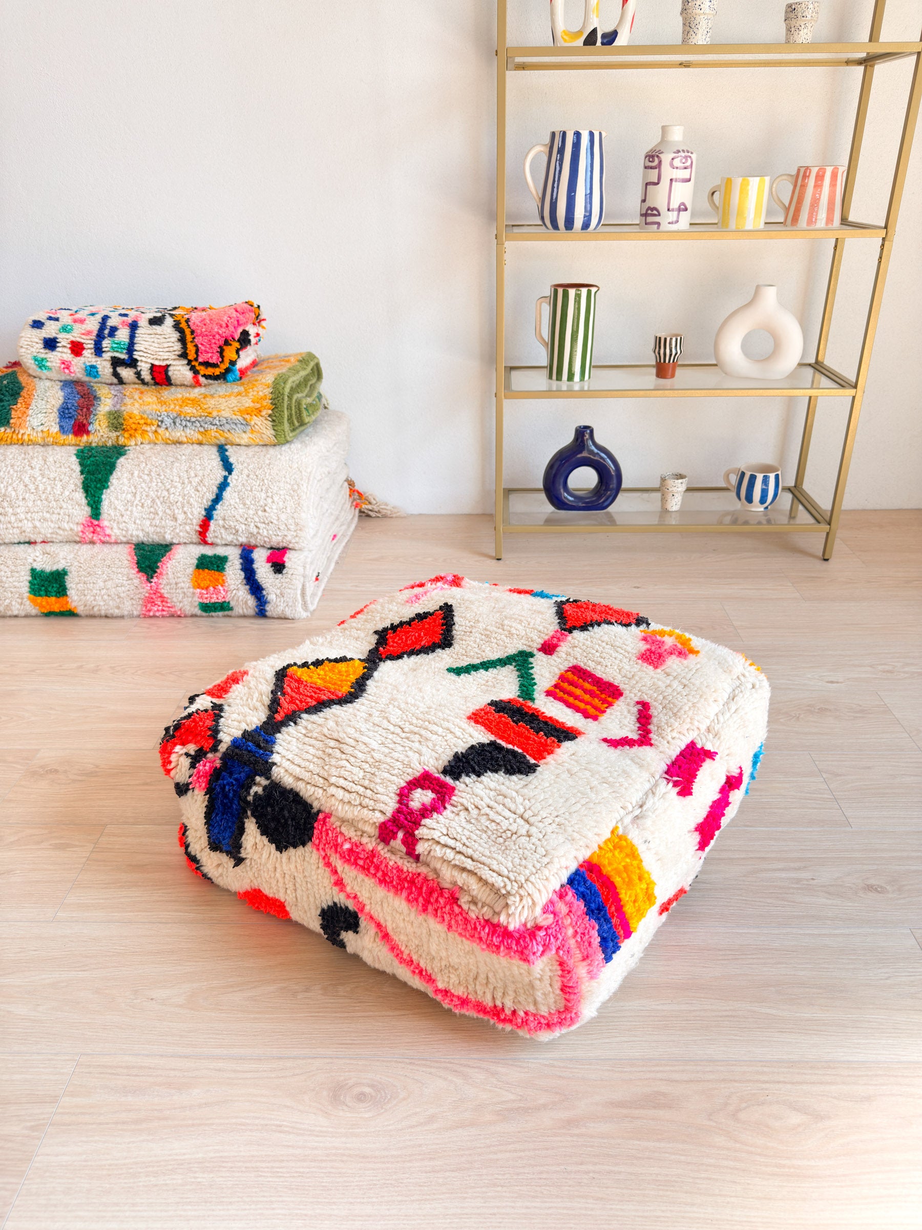 Marokkanischer Pouf, bunter Berber-Pouf - 60 x 60 cm - Nr. 45