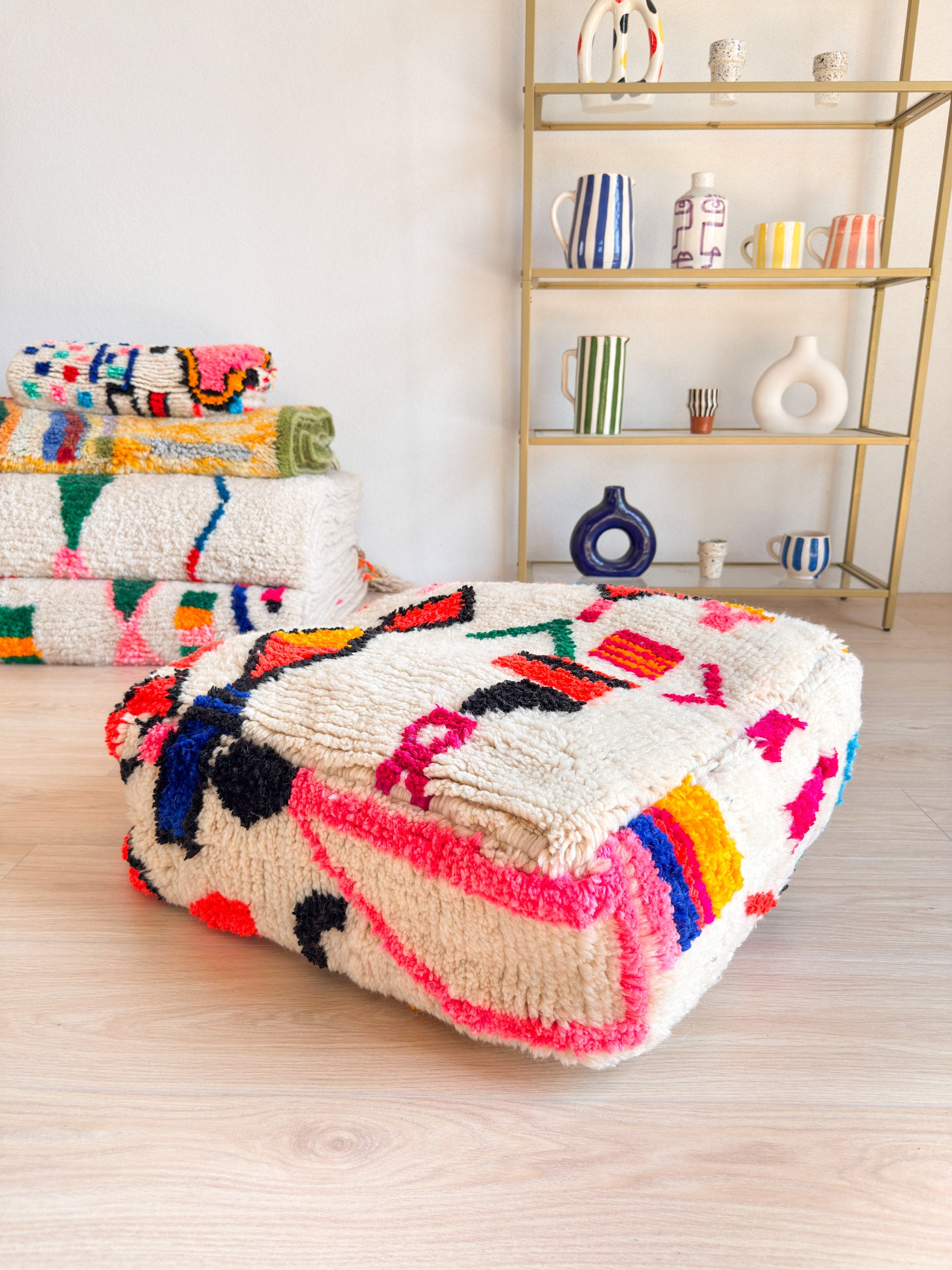 Marokkanischer Pouf, bunter Berber-Pouf - 60 x 60 cm - Nr. 45