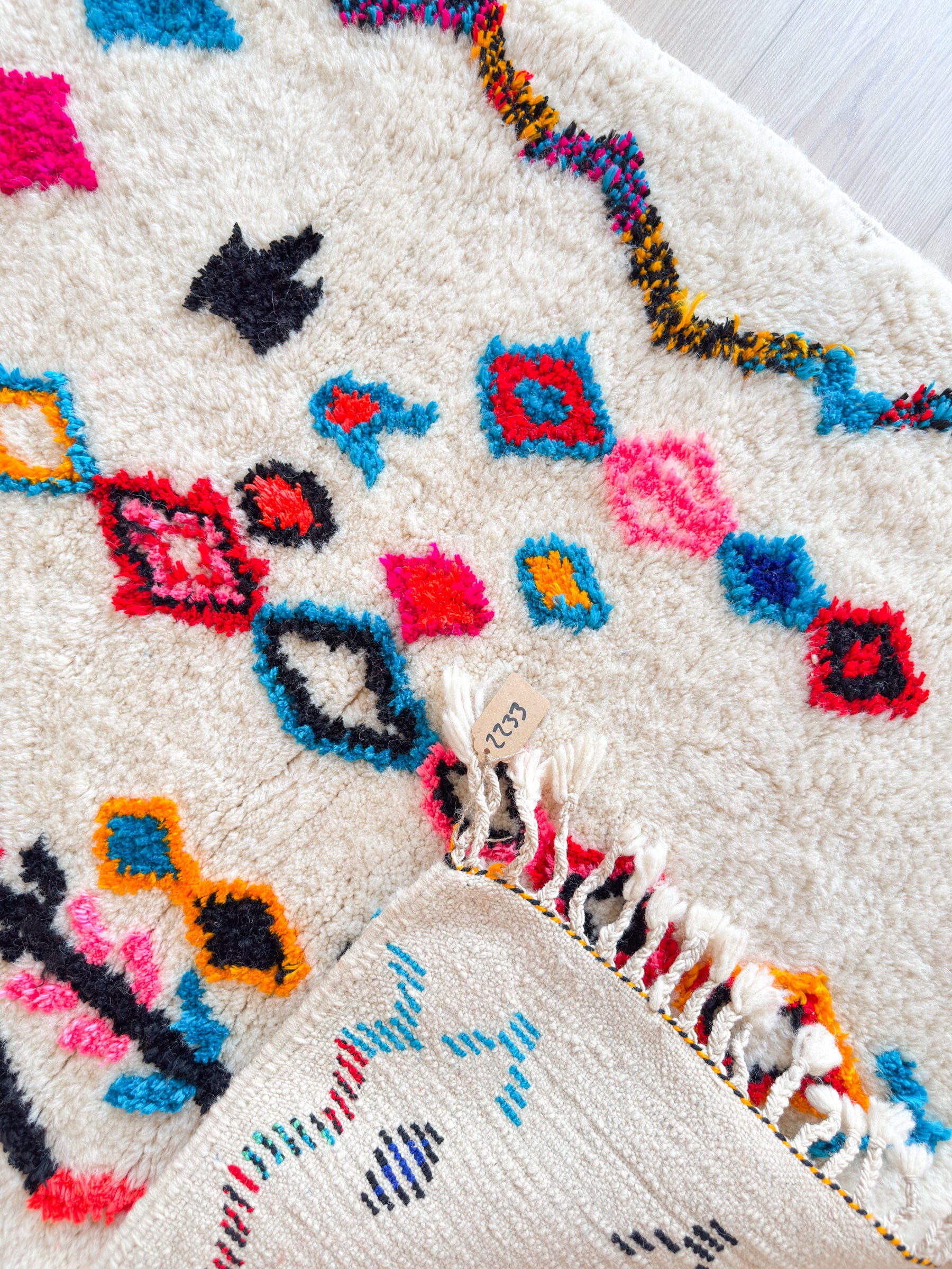 Colorful Berber rug 104 x 167 cm - n°2233