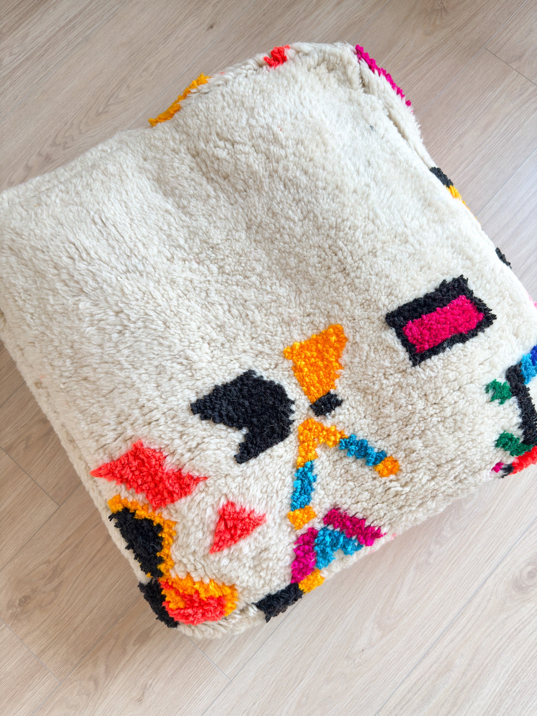 Moroccan pouf, colorful Berber pouf - 60 x 60 cm - n°51