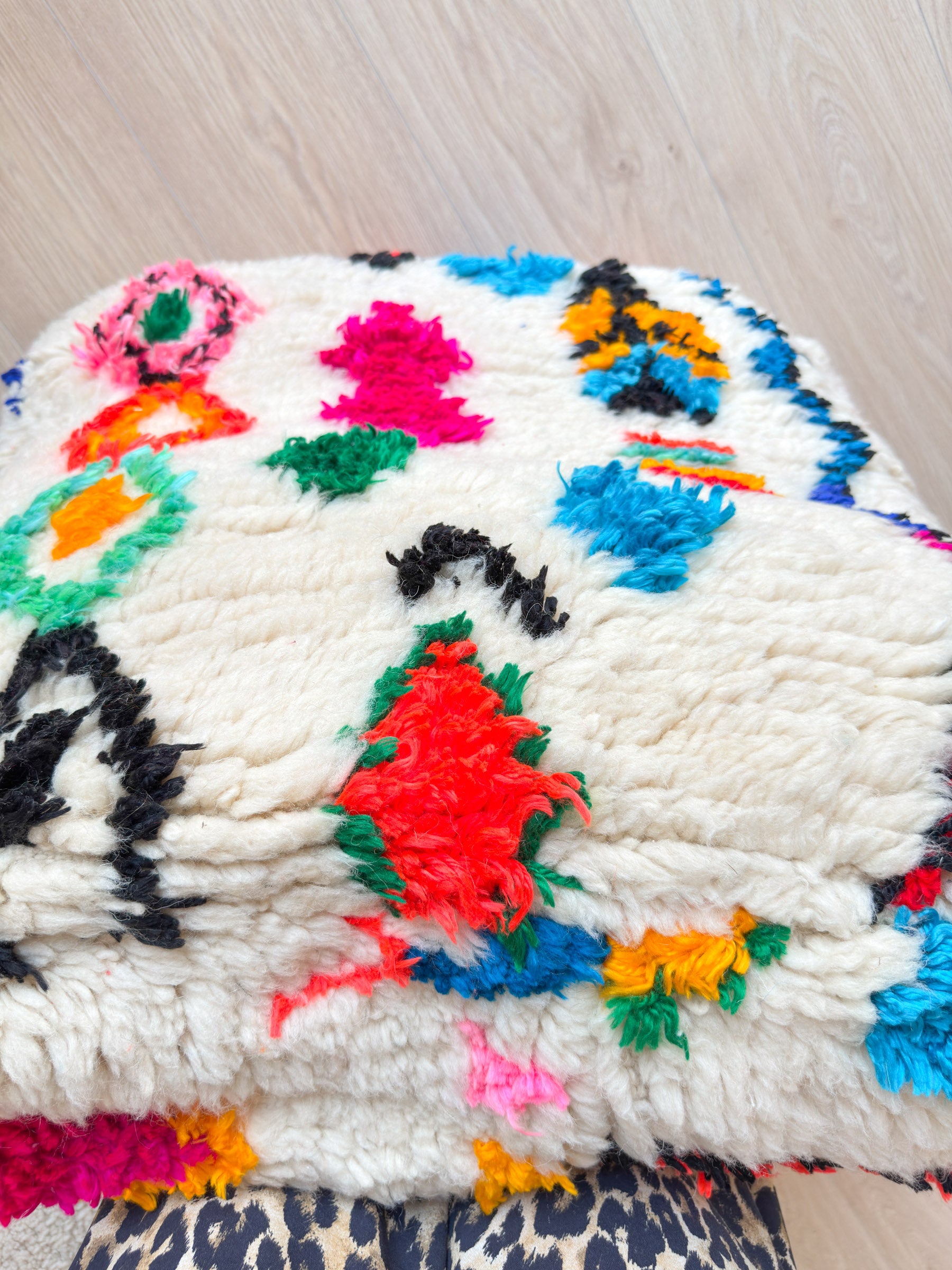 Moroccan pouf, colorful Berber pouf - 60 x 60 cm - n°57