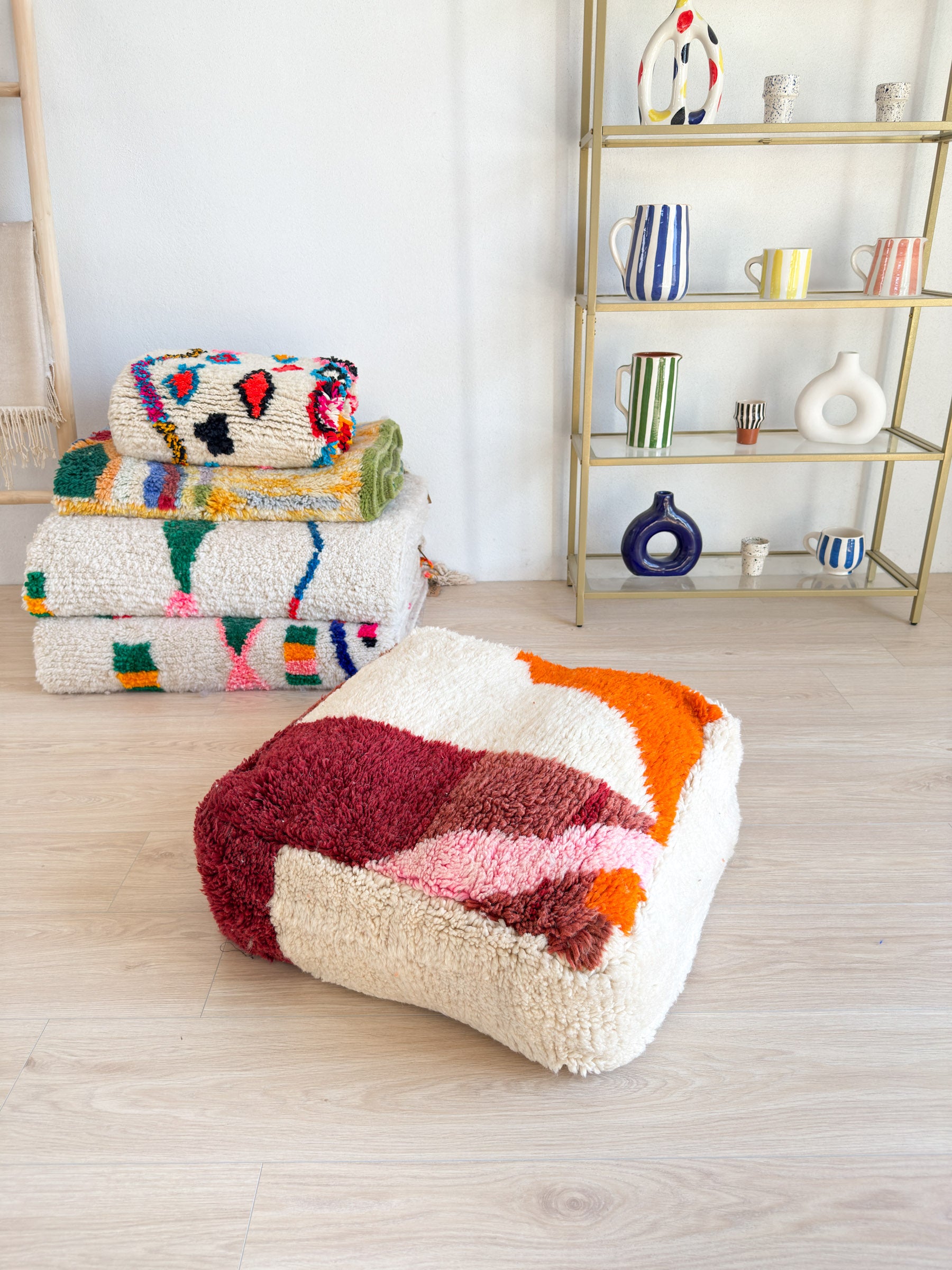 Marokkanischer Pouf, bunter Berber-Pouf - 60 x 60 cm - Nr. 31